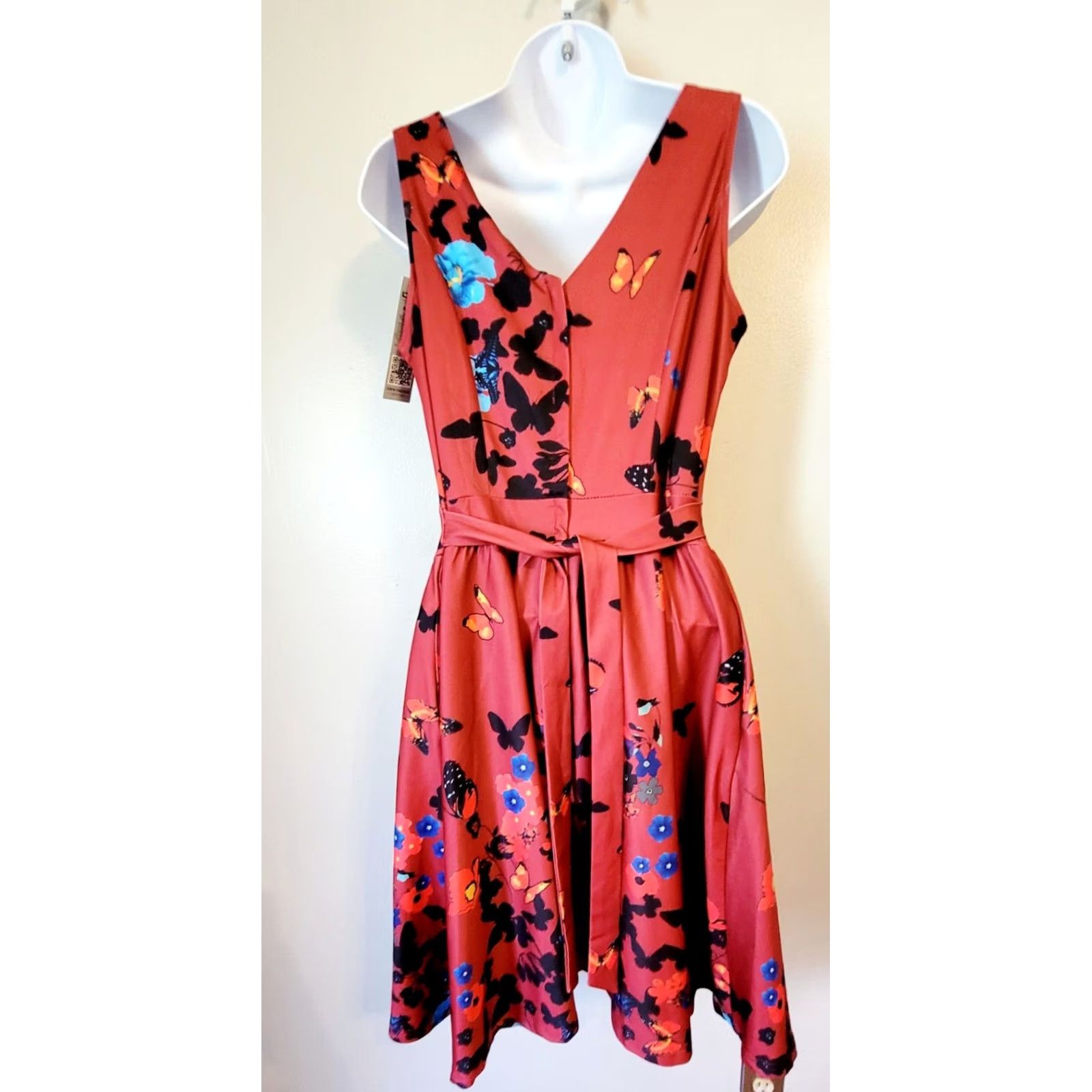 Vintage Butterfly NWT Owin Muted Red Silky A-Line Dress Sleeveless Round Neck Knee Length Women M Casual Party/Cocktail/Travel Vintage No Size M / US 6-8 / IT 42-44 - 2 Thumbnail