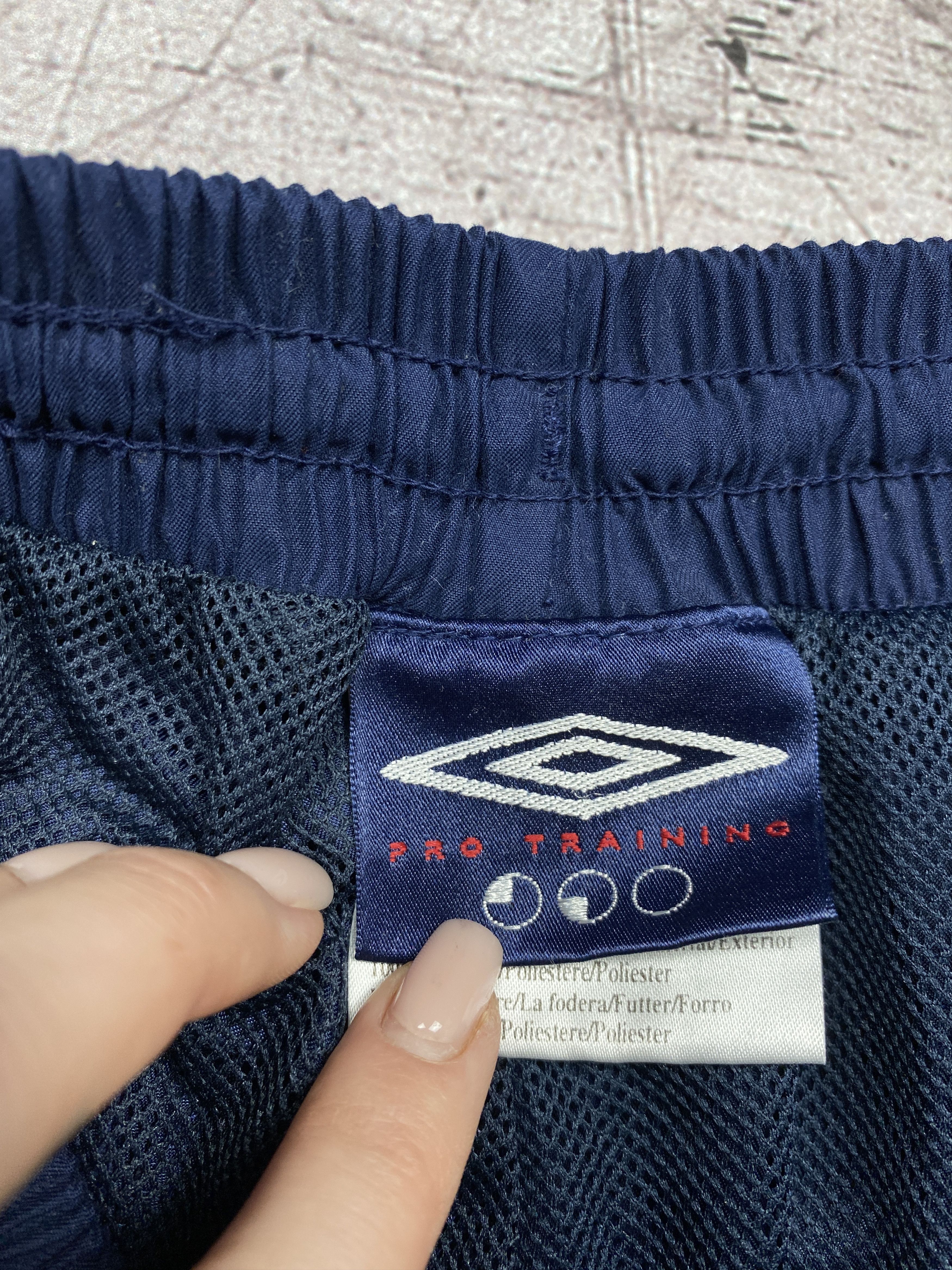 Umbro × Vintage Umbro Vintage baggy nylon parachute pants y2k Size US 32 / EU 48 - 4 Thumbnail