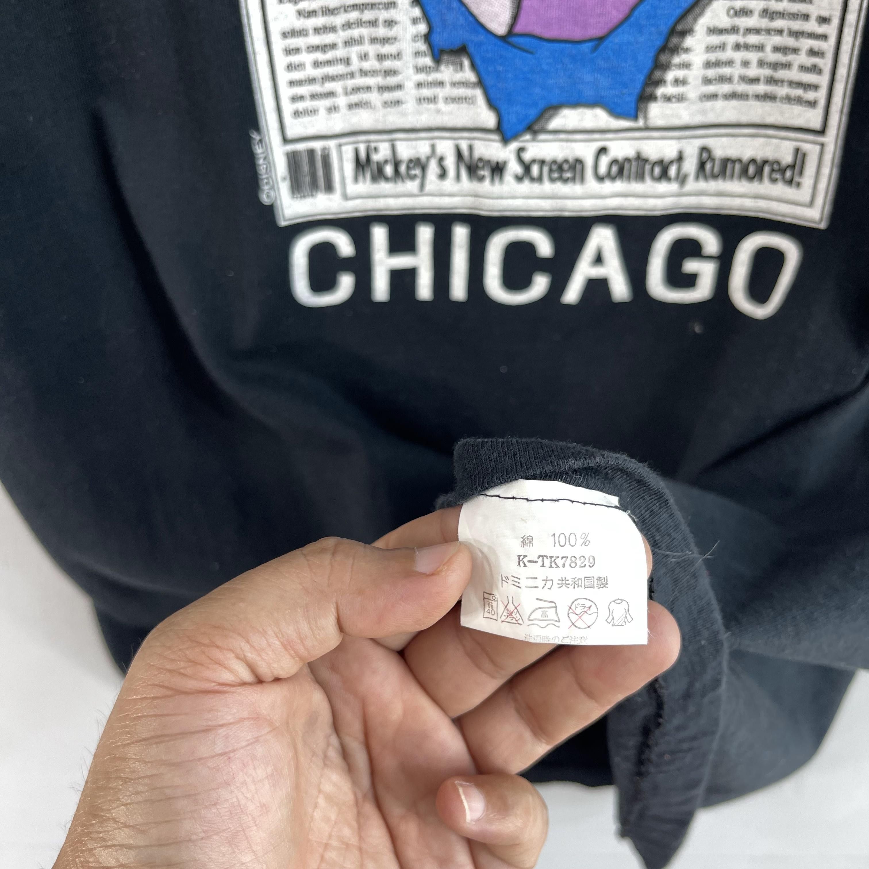 Disney × Mickey Mouse Vintage MICKEY MOUSE Chicago Newspaper Printed Tshirt Size US L / EU 52-54 / 3 - 7 Thumbnail
