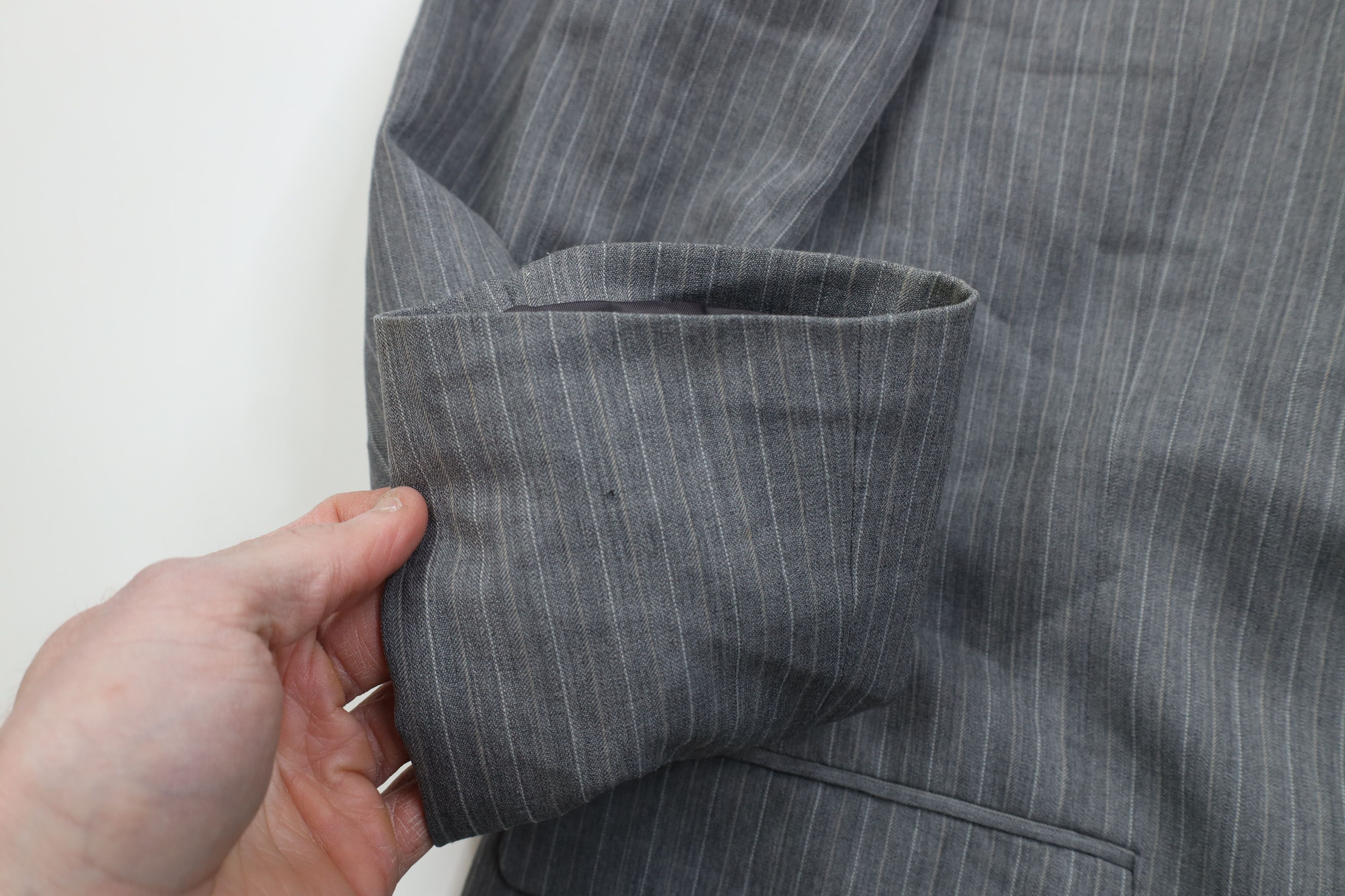 Vintage Vintage 90s Streetwear 3 Piece Wool Pinstriped Suit Size 44L - 5 Thumbnail