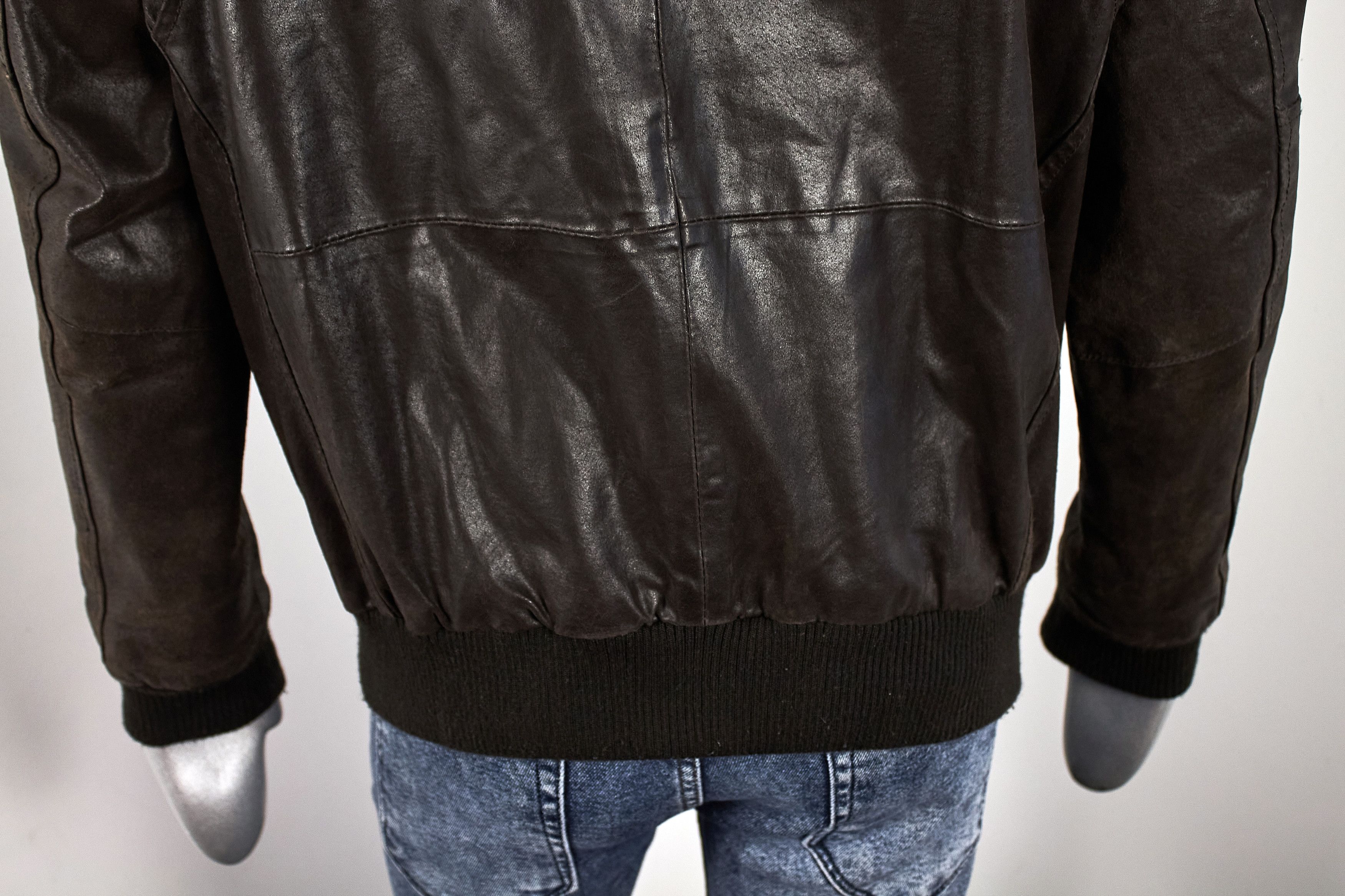 Vintage Vintage 90s men's flight A2 leather bomber jacket Size US M / EU 48-50 / 2 - 15 Thumbnail