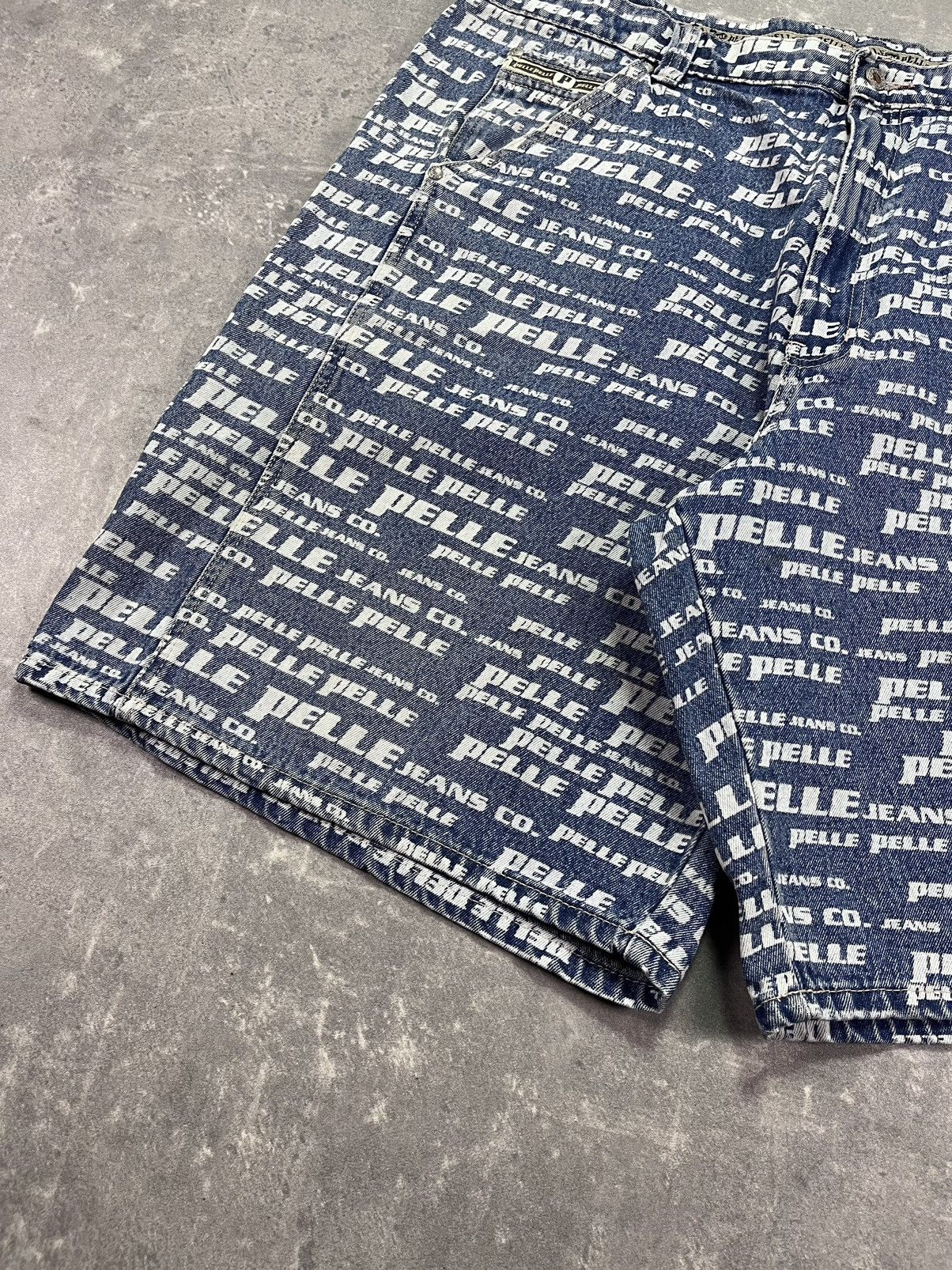 Pelle Pelle Pelle Pelle Marc Buchanan Vintage Multilogo Mega Baggy Jorts Size US 44 / EU 60 - 4 Thumbnail