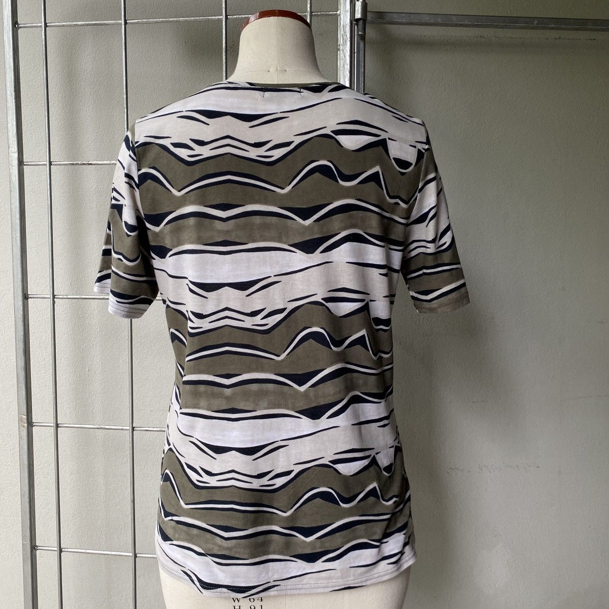Designer EVEX Olive White Abstract Print T-Shirt Size S / US 4 / IT 40 - 17 Thumbnail