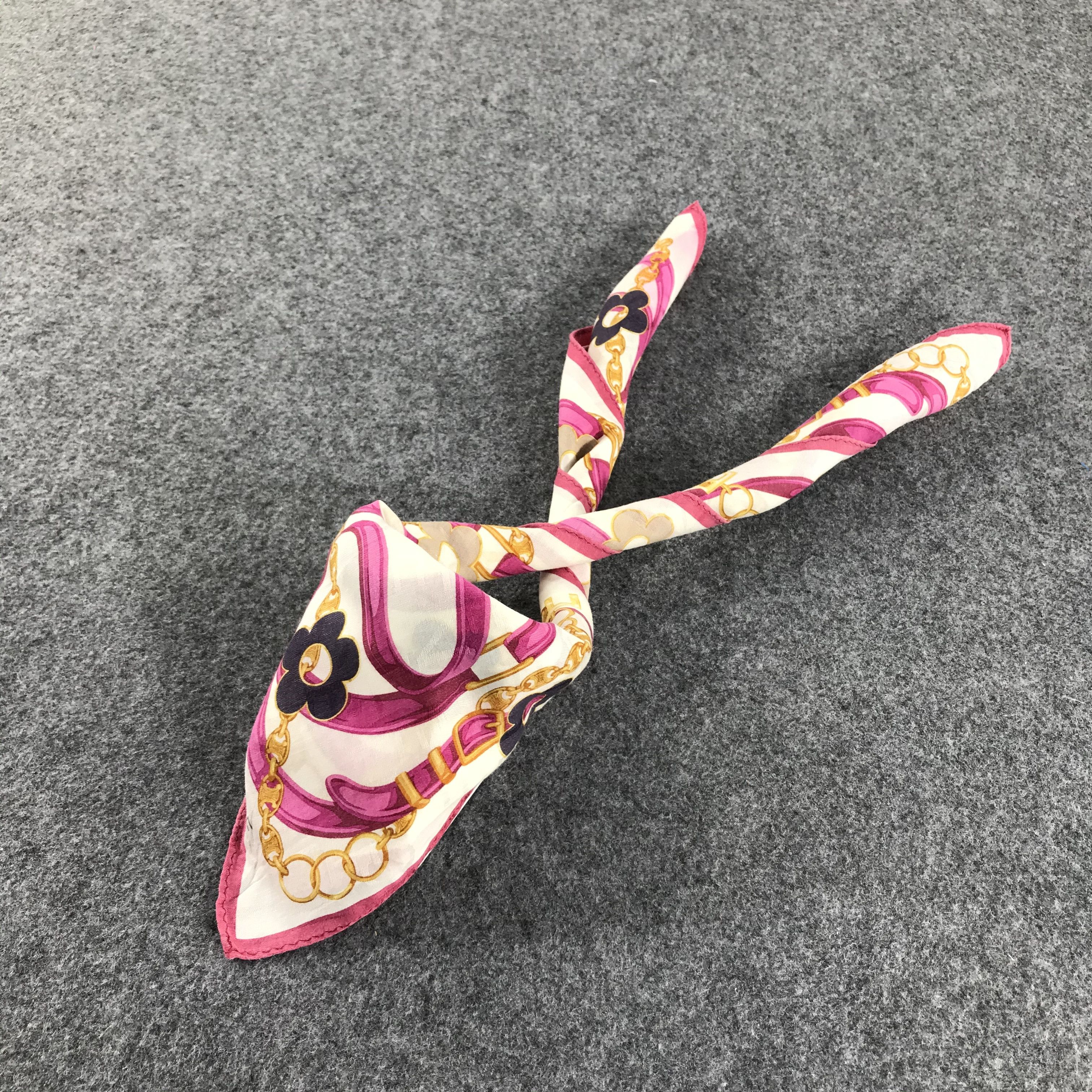 Celine Celine Handkerchief Neckerchief Bandana H494 Size ONE SIZE - 4 Thumbnail