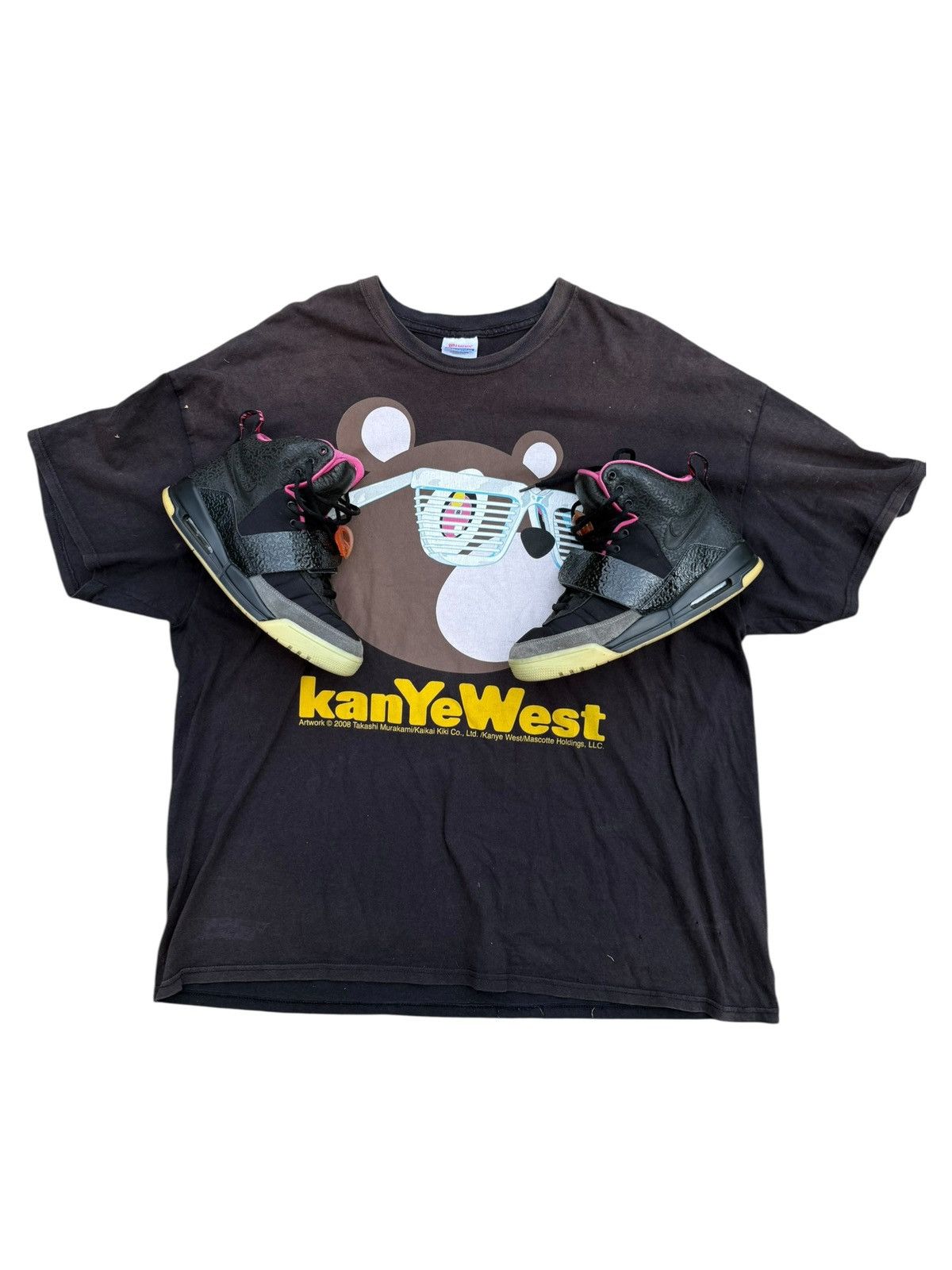 Kanye West Kanye west 2008 graduation t shirt Size US XXL / EU 58 / 5 - 2 Thumbnail