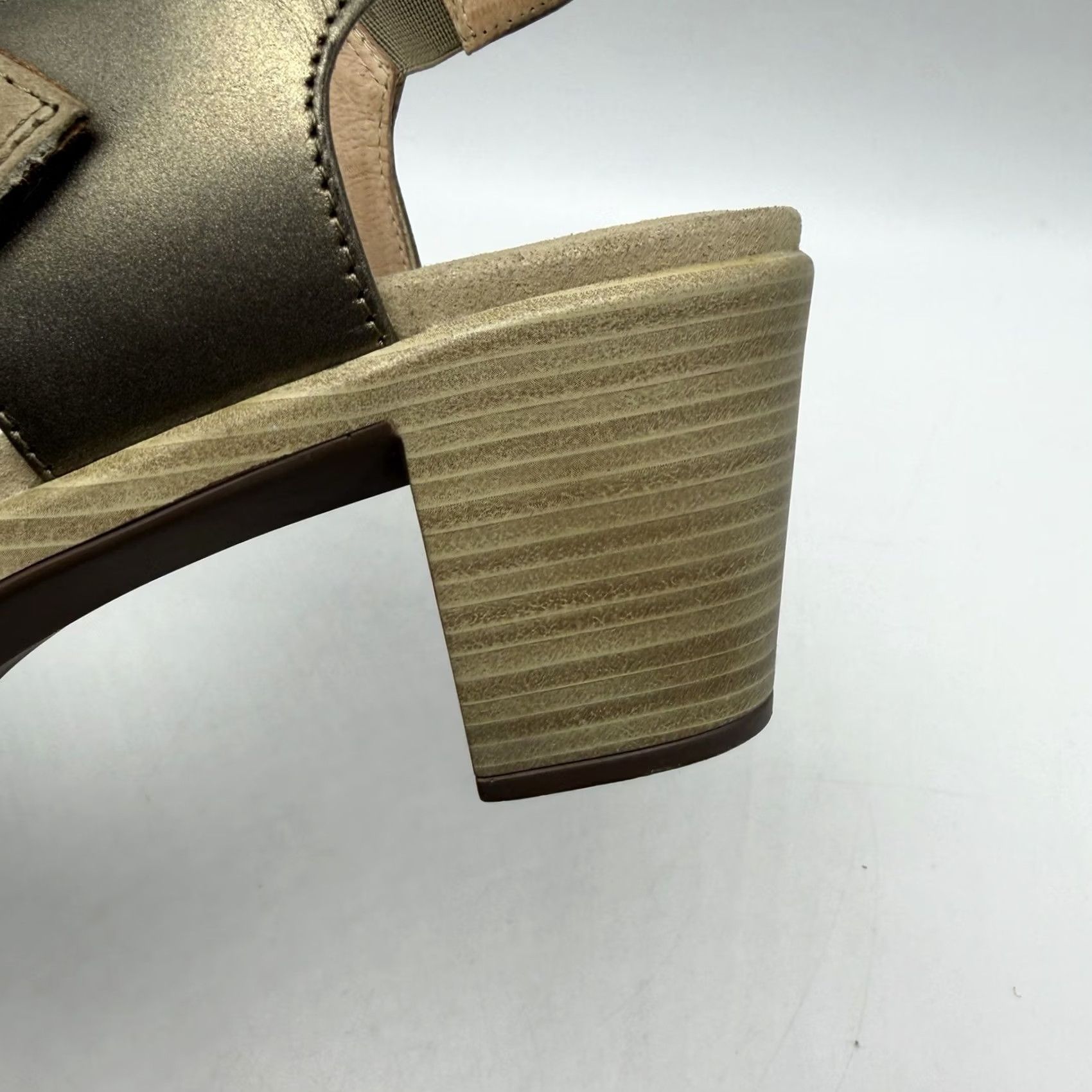 Vintage VINTAGE? Naot Sandal Womens 11 EU 42 Beige Leather Ankle Strap Block Heel Mid Slingback Adjustable Cushion Comfort Closed Toe? Size US 11 / IT 41 - 6 Thumbnail
