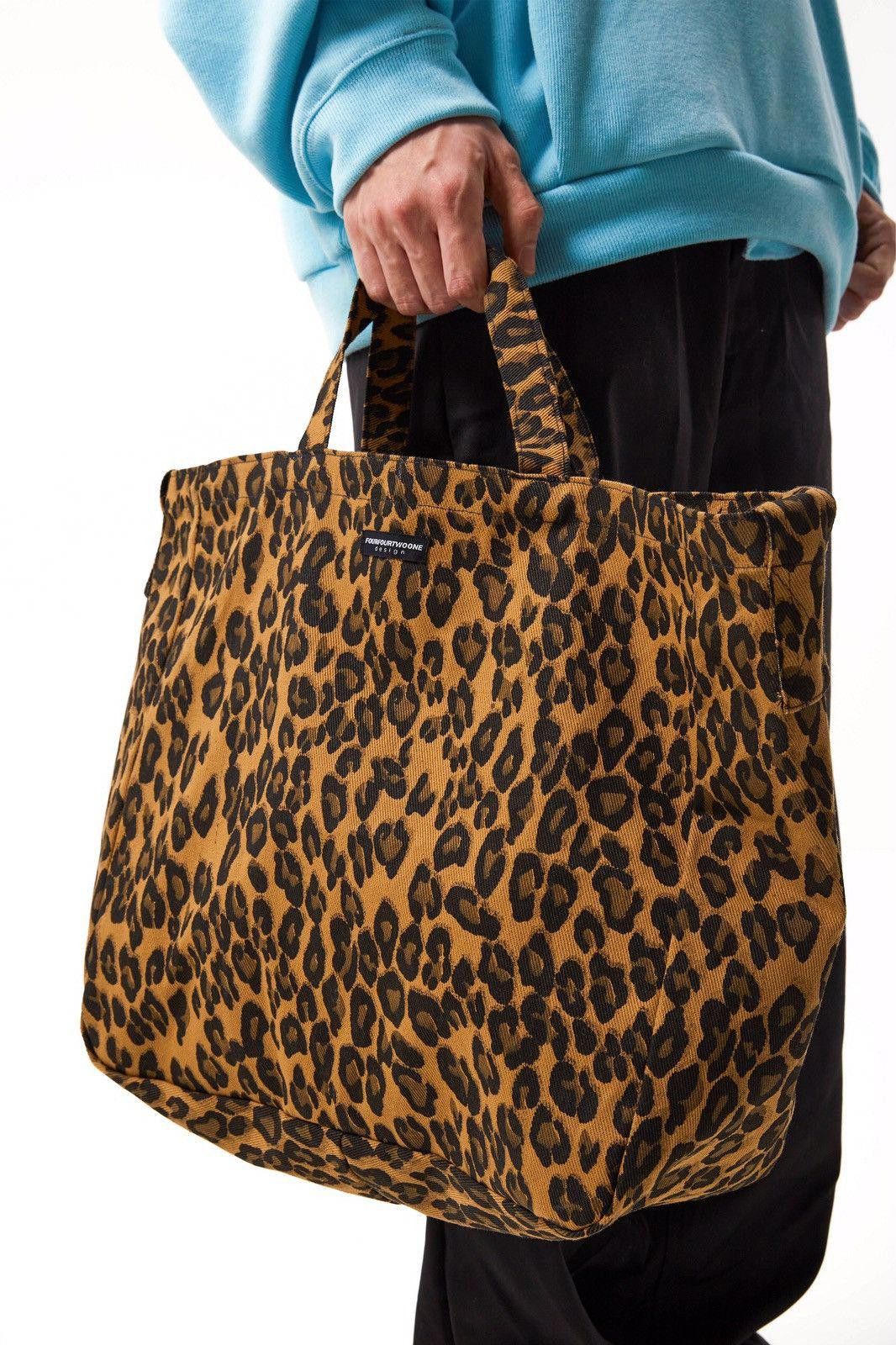 Other Leopard Graphic Overshoulder Bag Size ONE SIZE - 4 Thumbnail