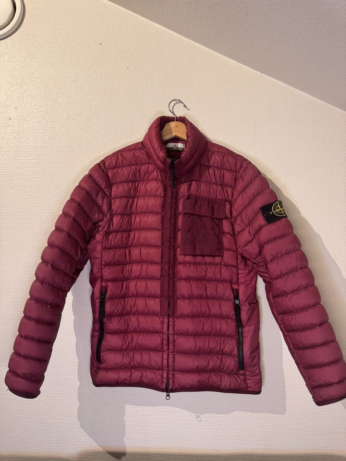 STONE  GARMENT DYED DOWN VEST 赤 STONE ISLAND GARMENT DYED DOWN VEST S - メルカリ