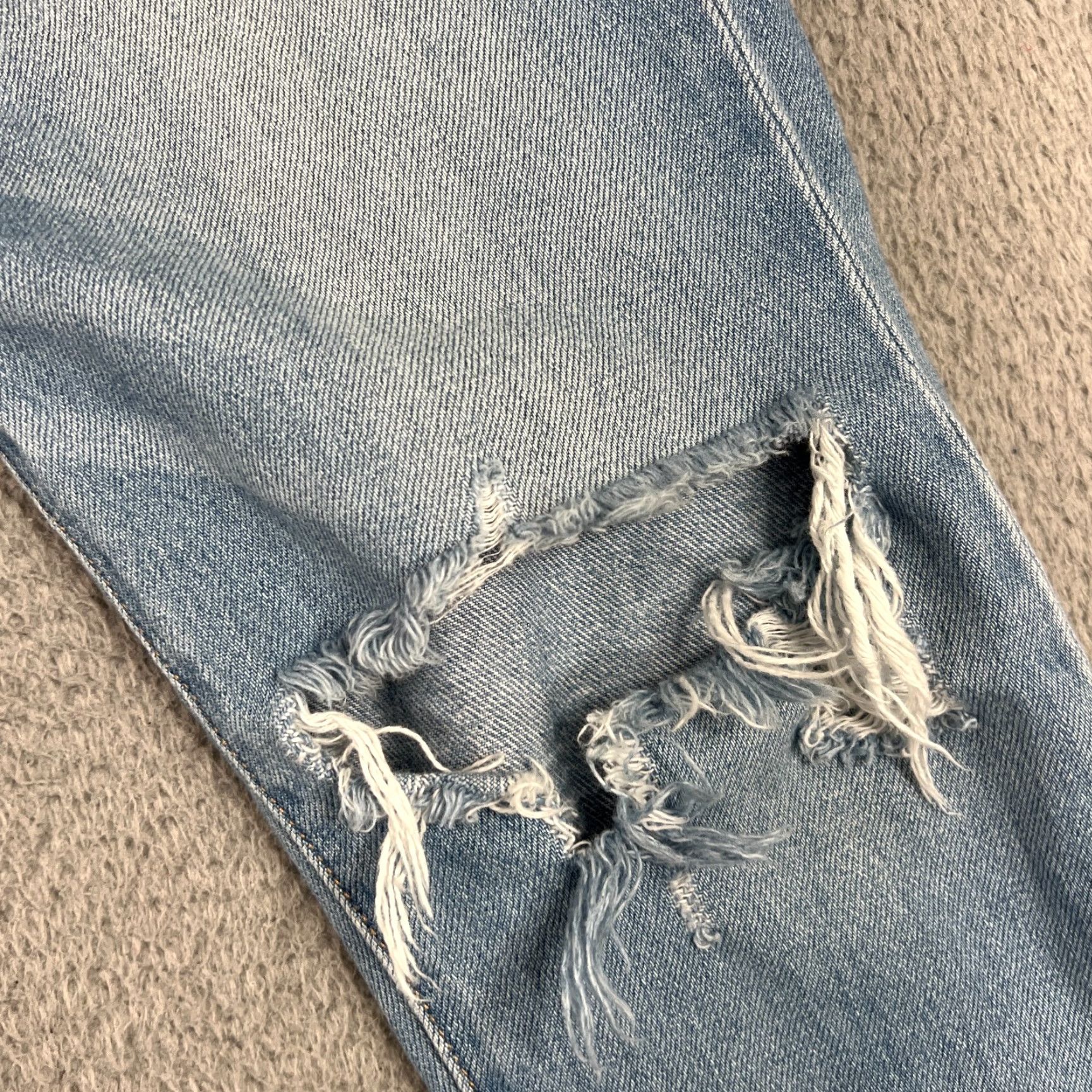 American Eagle Outfitters AMERICAN EAGLE OUTFITTERS Light Wash Hi Rise Girlfriend Jeans Womens 4 Blue Cotton Size 27" / US 4 / IT 40 - 6 Thumbnail