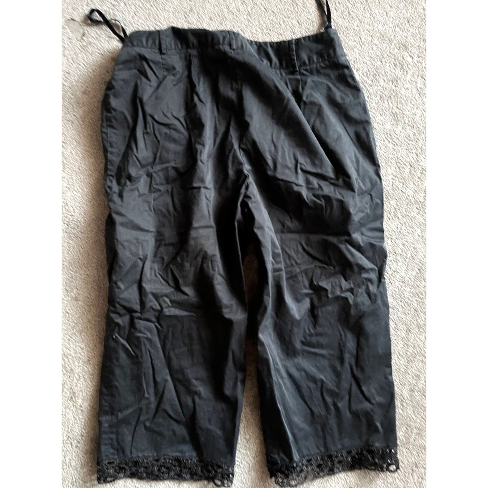 Alfani ALFANI Black Capri Crop Pants Petite Women Size 6P Size 28" / US 6 / IT 42 - 4 Thumbnail