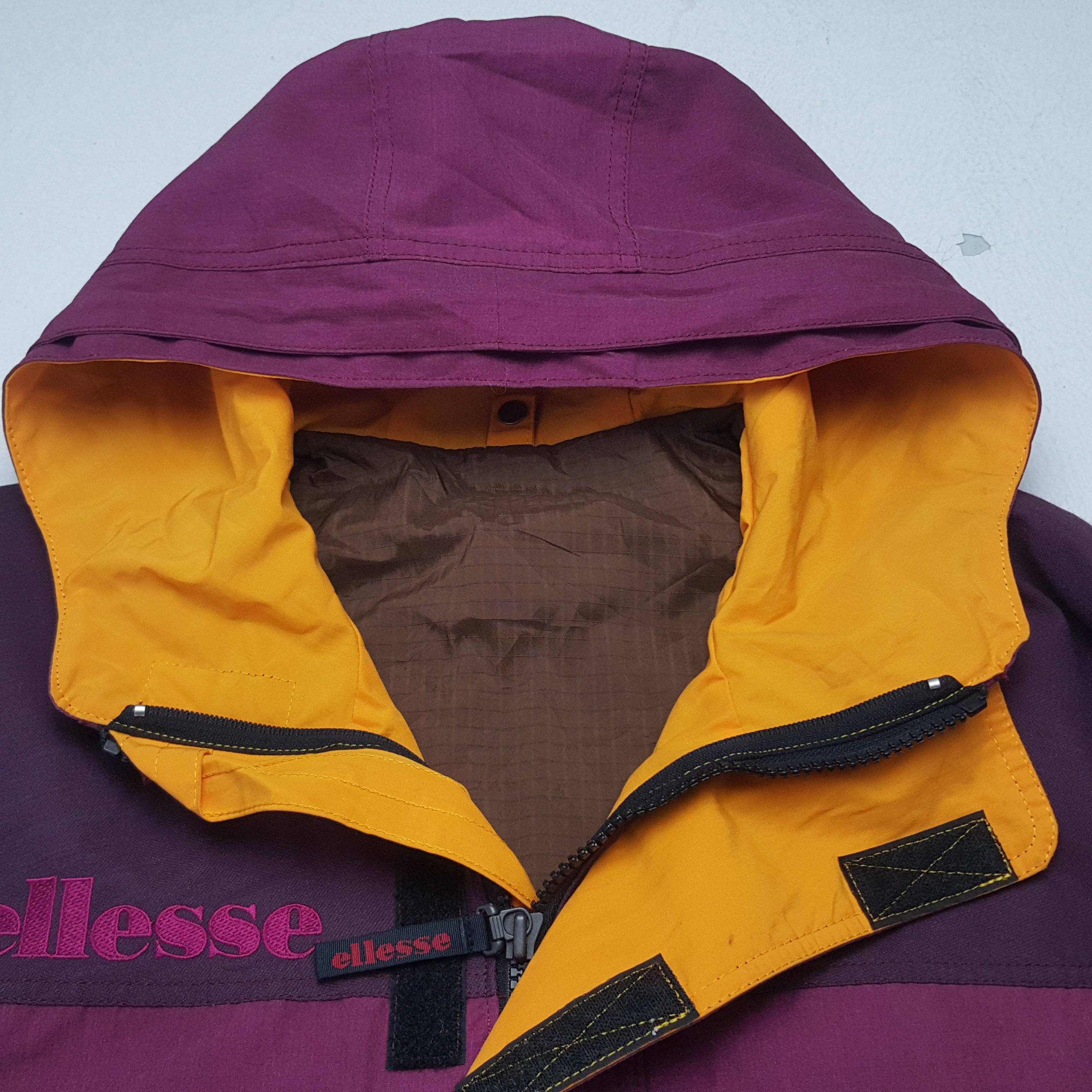Ellesse × Vintage Vintage Ellesse Sport Windbreaker Jacket With Hoodie Size US XL / EU 56 / 4 - 4 Thumbnail