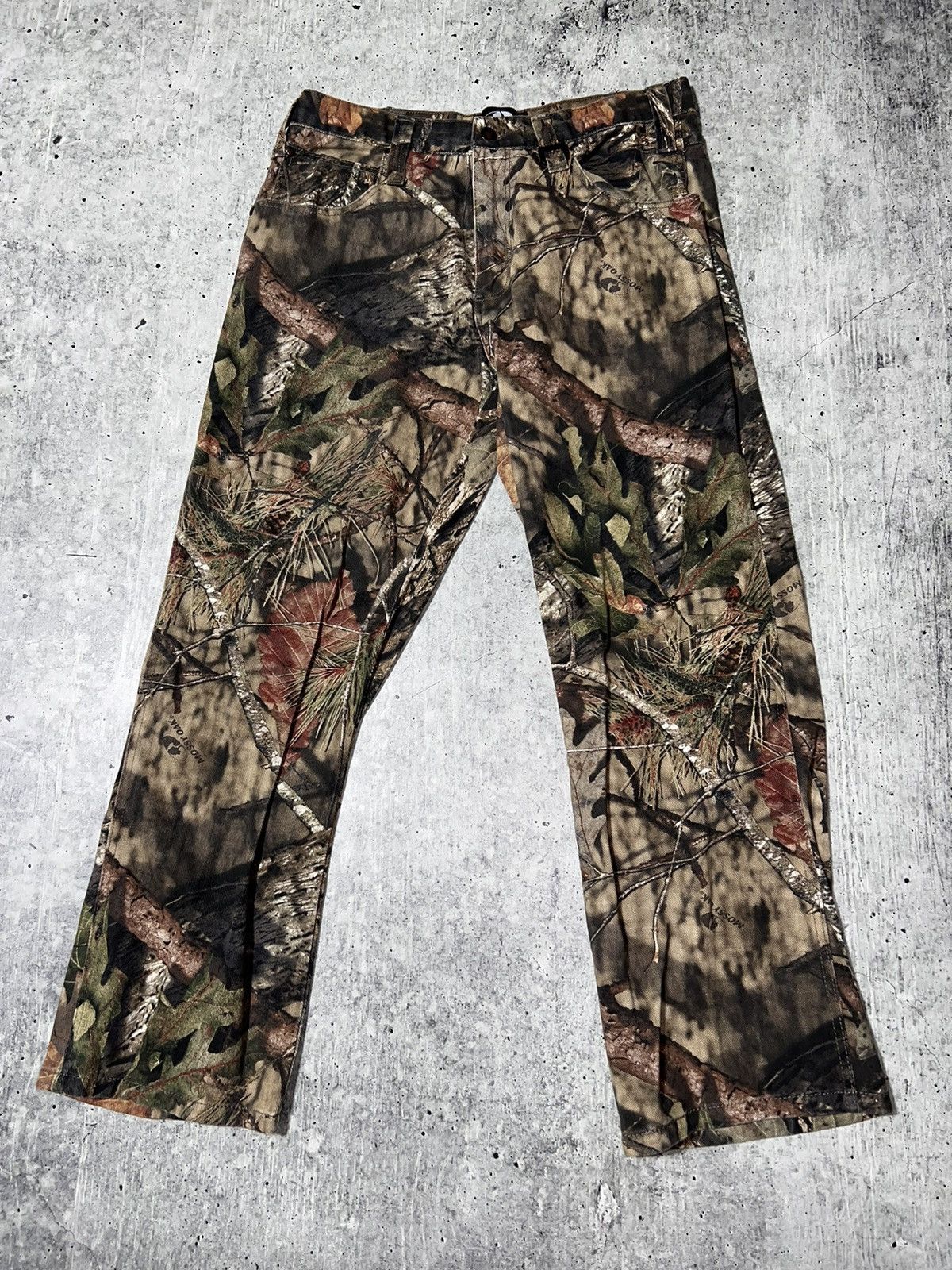 image of Vintage Y2K Realtree Style Camo Pants, Men's (Size 34)