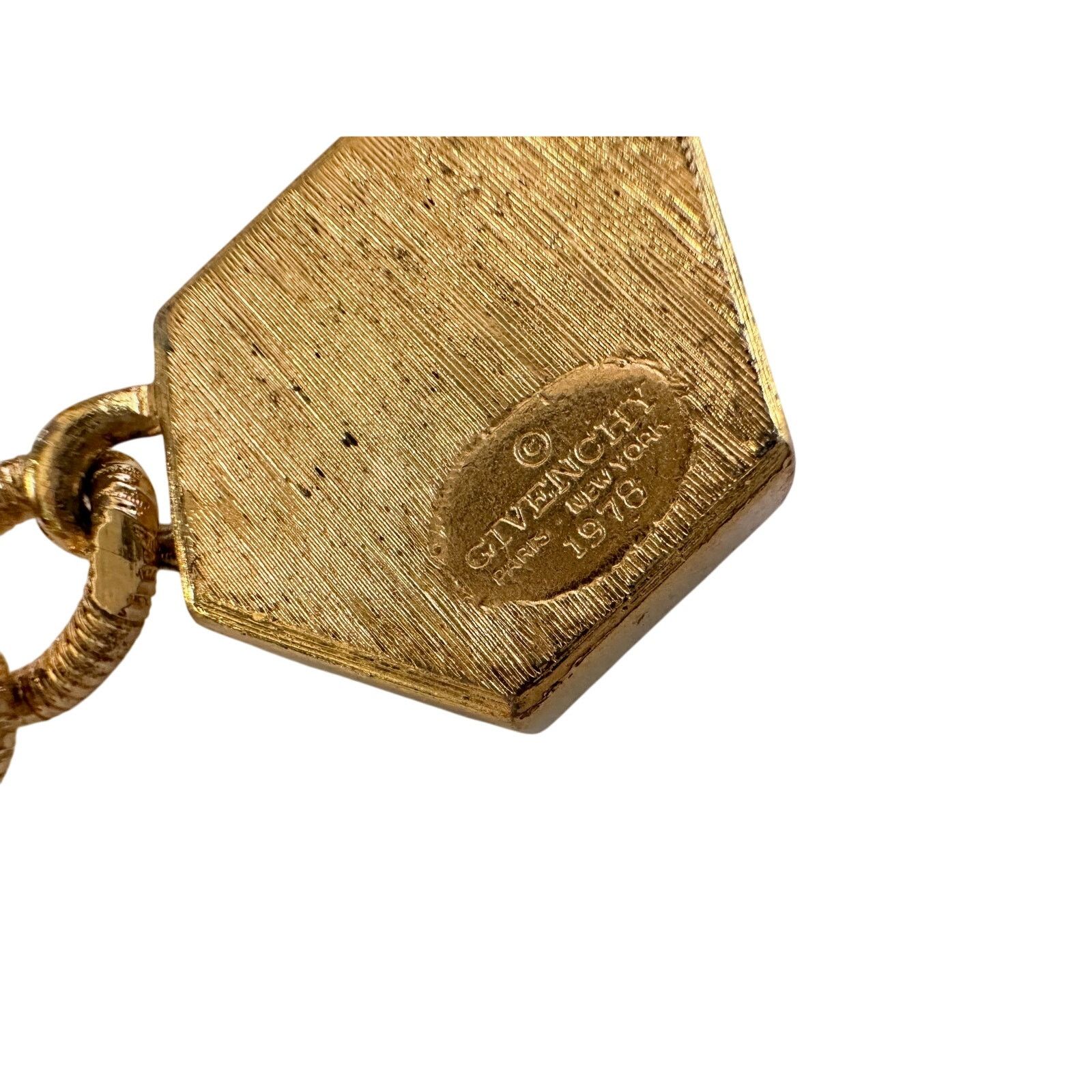 Givenchy Givenchy Vintage (1978) Necklace with "G" in Black Hexagon Size ONE SIZE - 15 Thumbnail