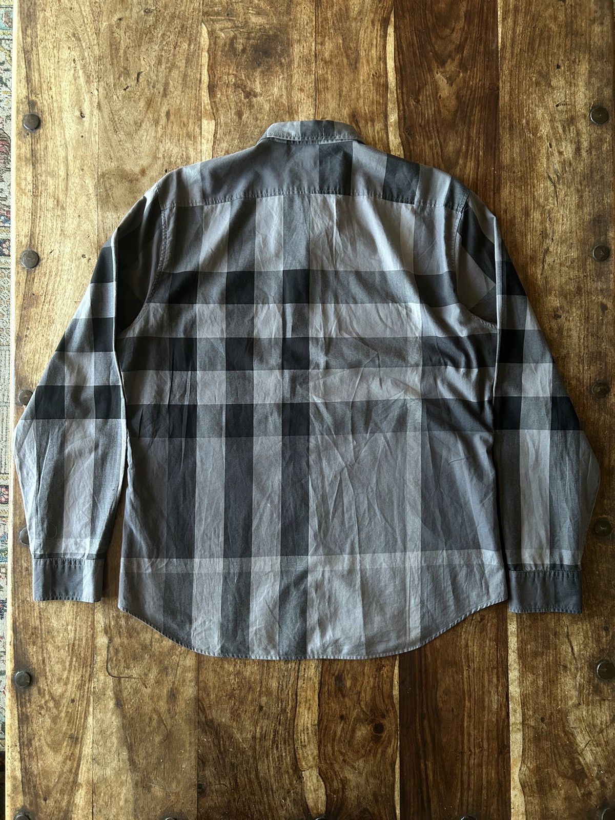 Burberry 2010s Burberry Brit Checkered Grey Black Shirt Size US L / EU 52-54 / 3 - 2 Thumbnail