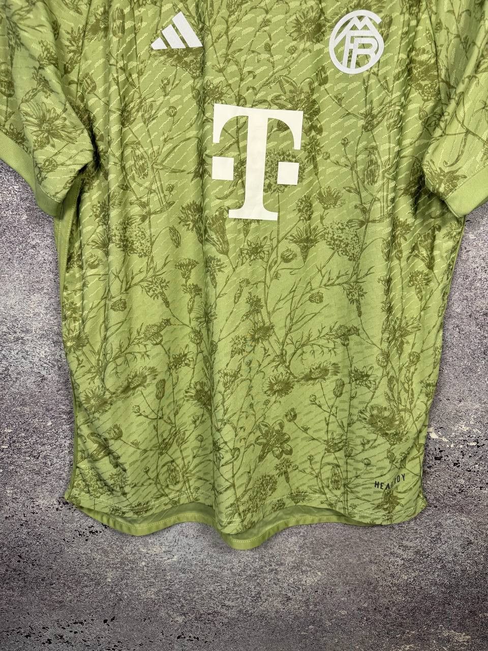 Vintage Bayern Munich 2023/24 Fan Octoberfest Soccer Jersey Size US XXL / EU 58 / 5 - 5 Thumbnail