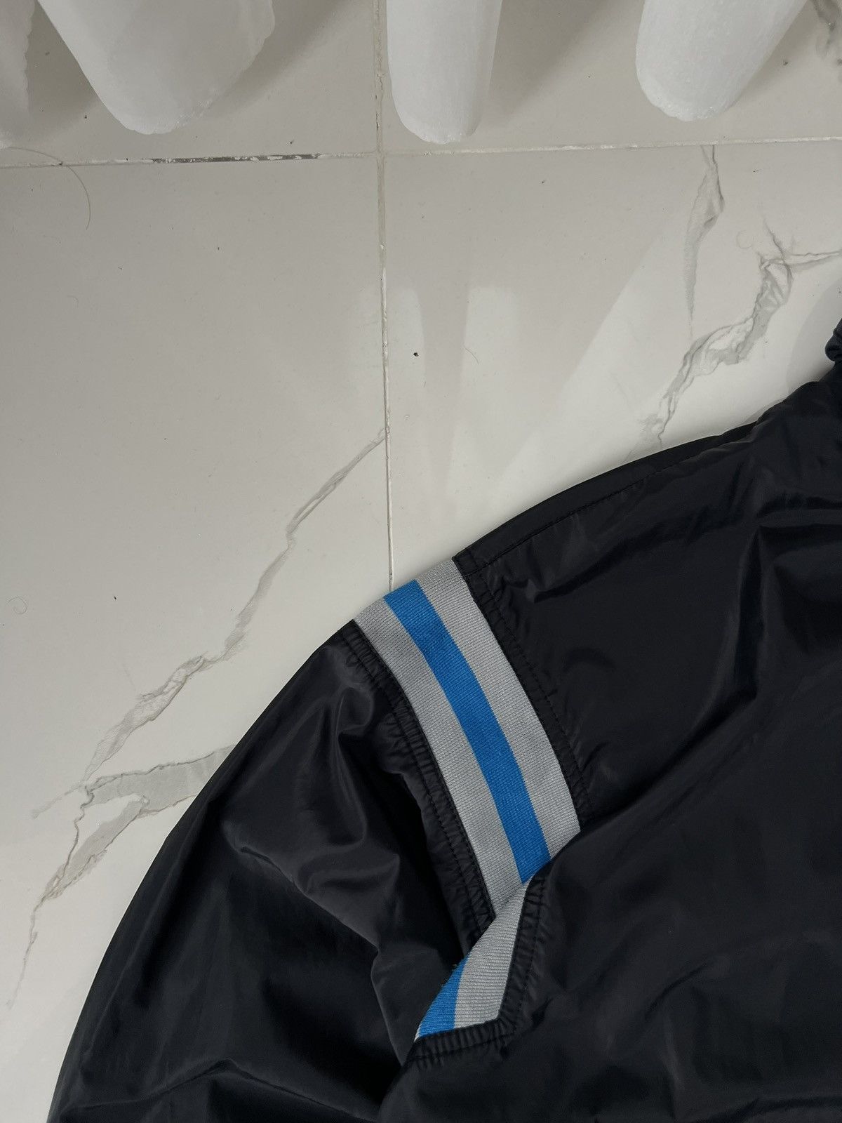 Nike × Vintage 00’s NIKE RARE BASKETBALL RETRO Y2K SWOOSH LOGO JACKET Size US M / EU 48-50 / 2 - 6 Thumbnail