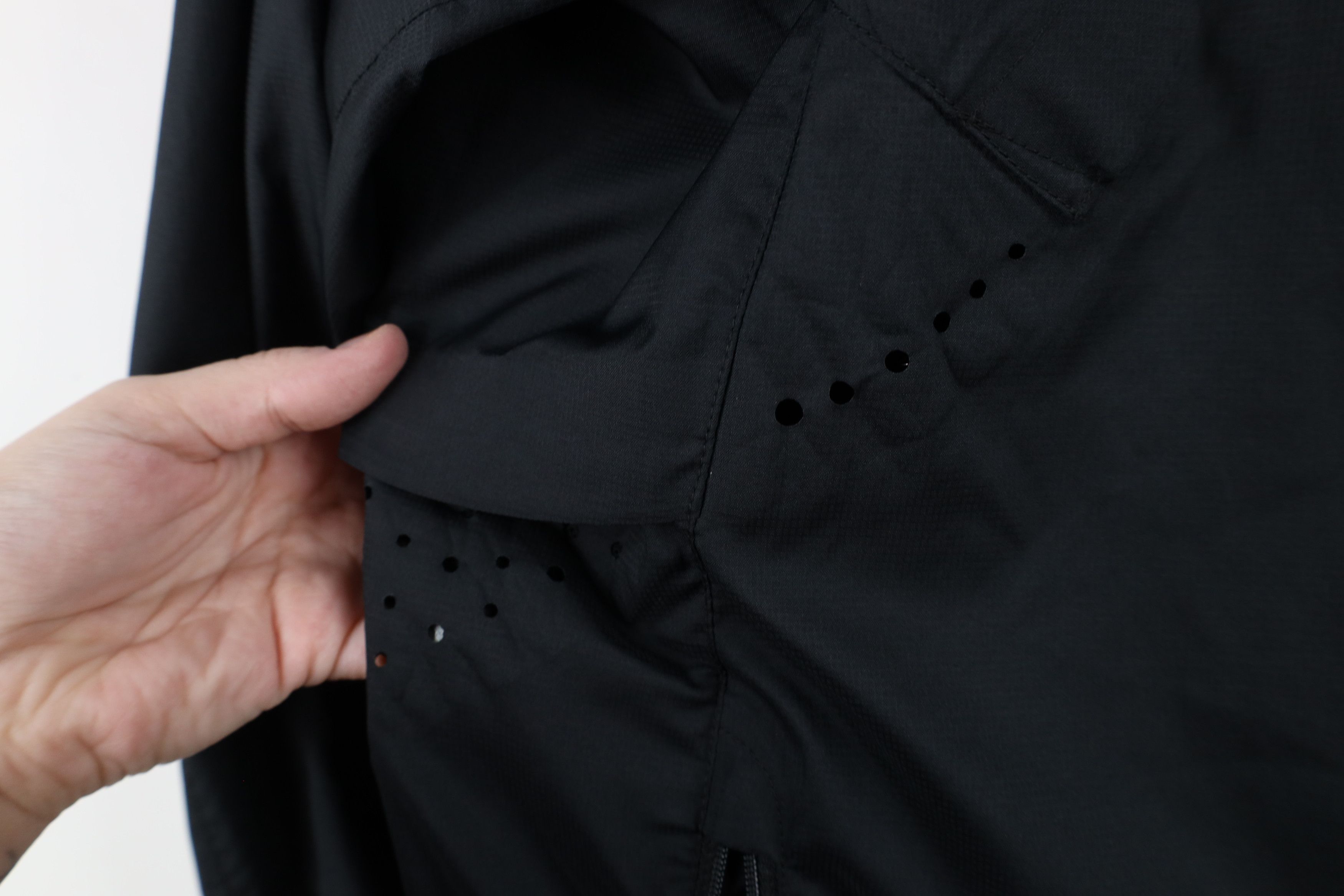 Nike × Vintage Vintage Nike Travis Scott Mini Swoosh Vented Jacket Black Size US L / EU 52-54 / 3 - 7 Thumbnail