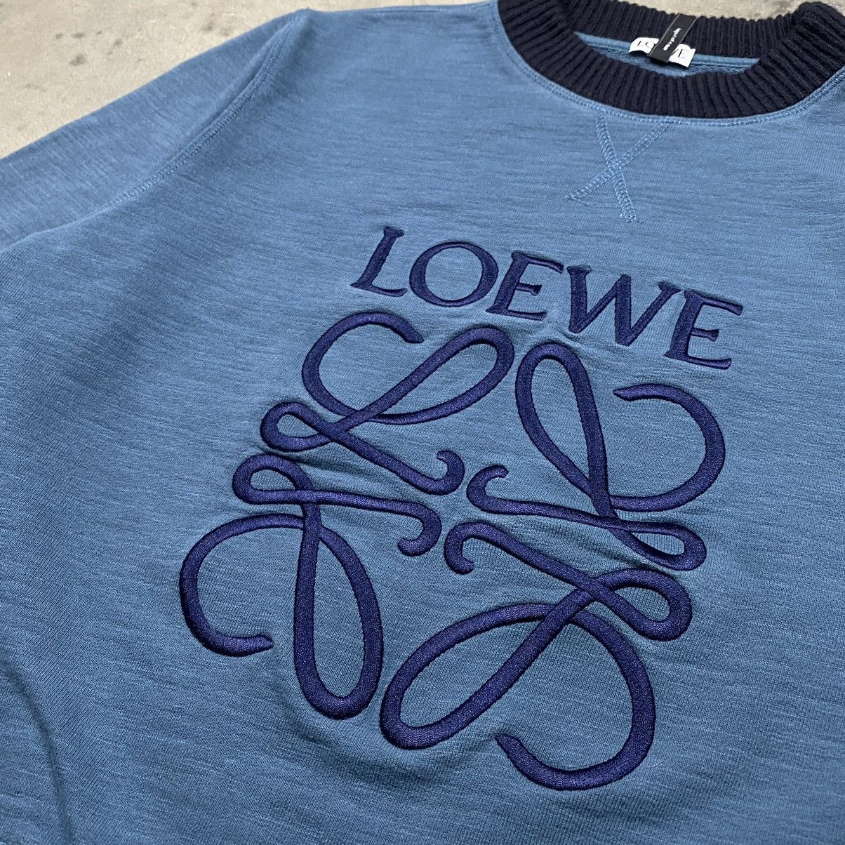 Loewe Loewe S.A Anagram Cropped Crewneck Size S / US 4 / IT 40 - 2 Thumbnail