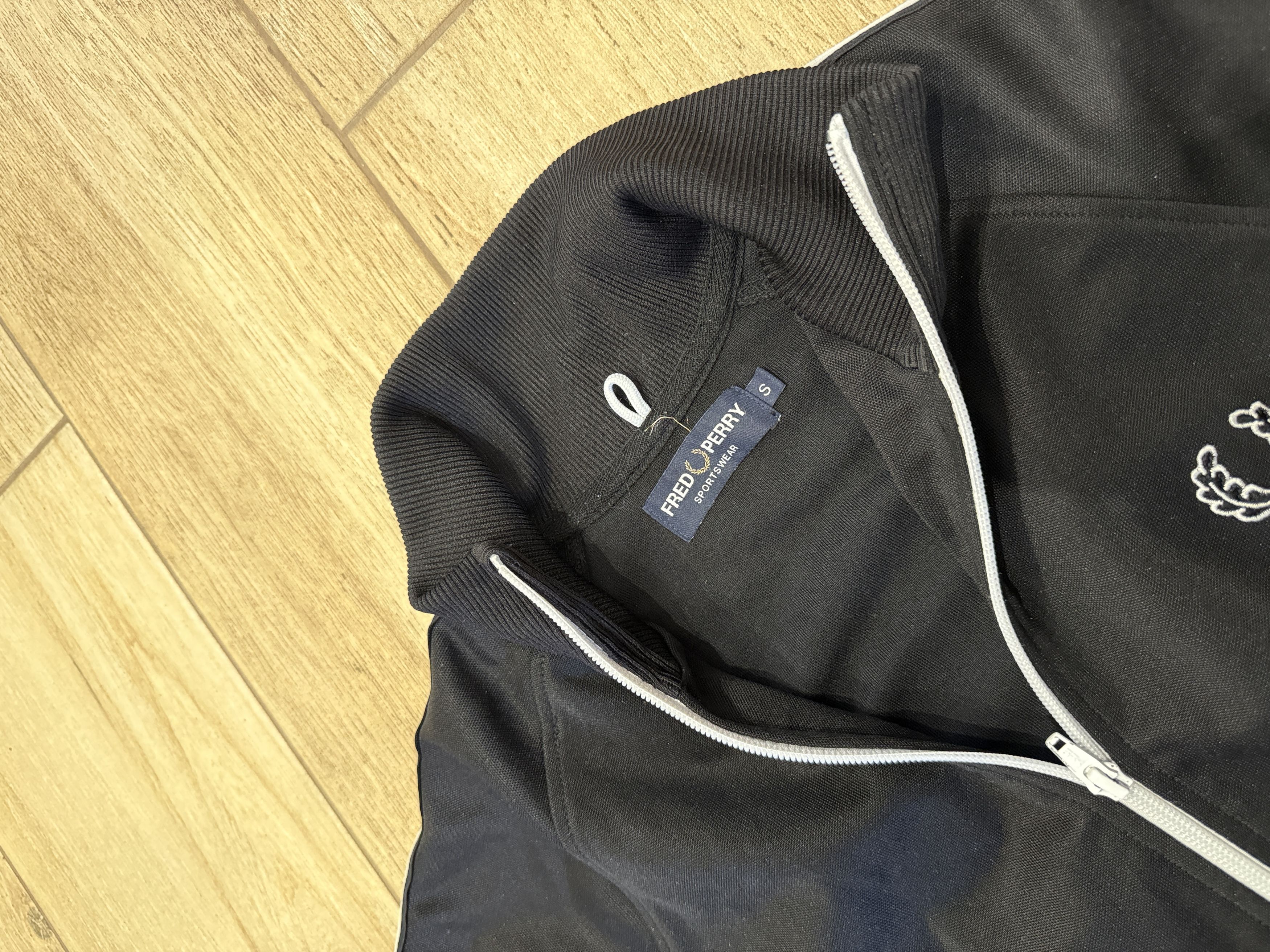 Fred Perry full-zip mock sweatshirt fred perry collar jacket Size US S / EU 44-46 / 1 - 4 Thumbnail