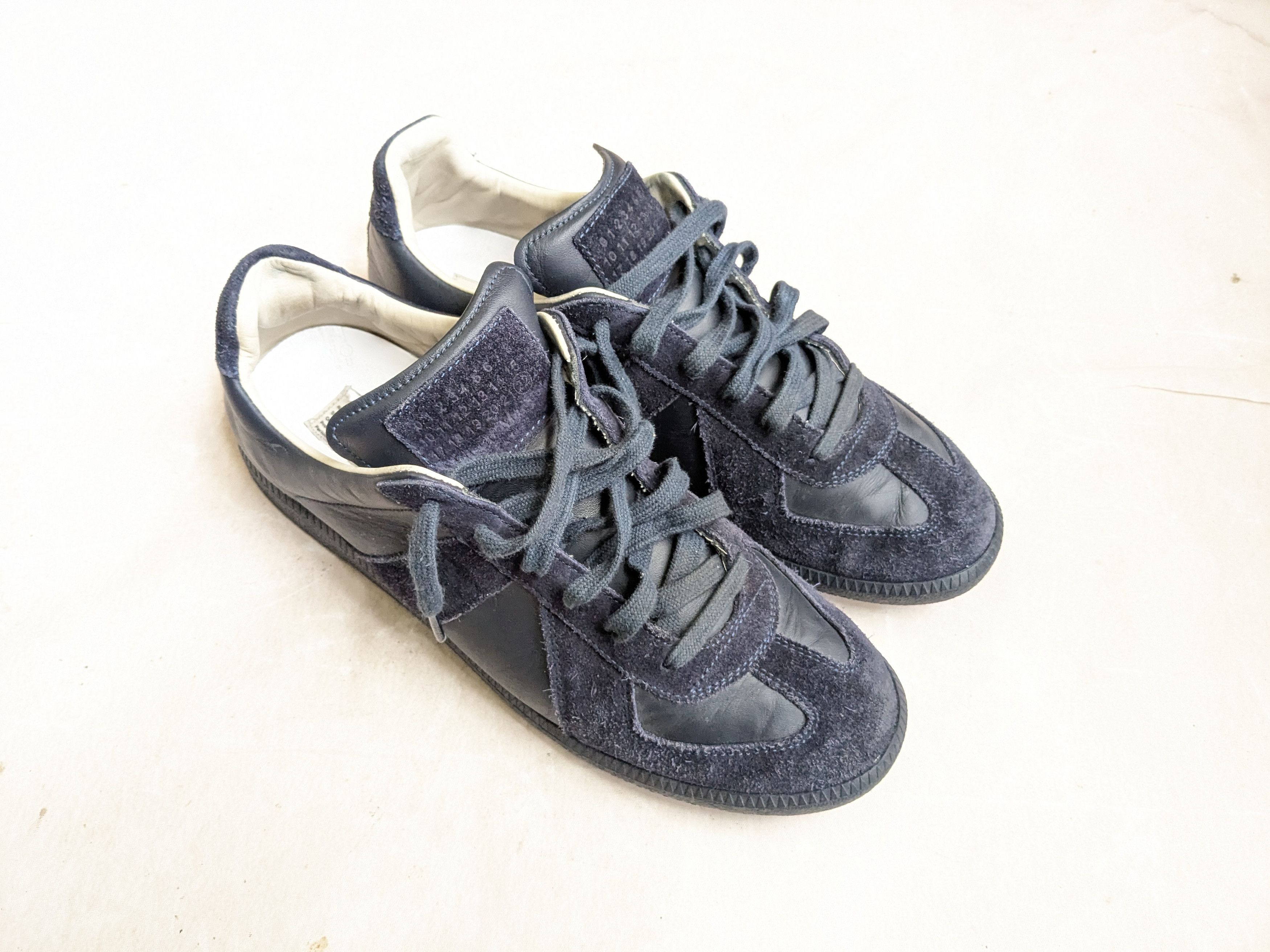 Maison Margiela Maison Margiela Replica GAT Navy Blue 9 42 Low Tops Size US 9 / EU 42 - 2 Thumbnail