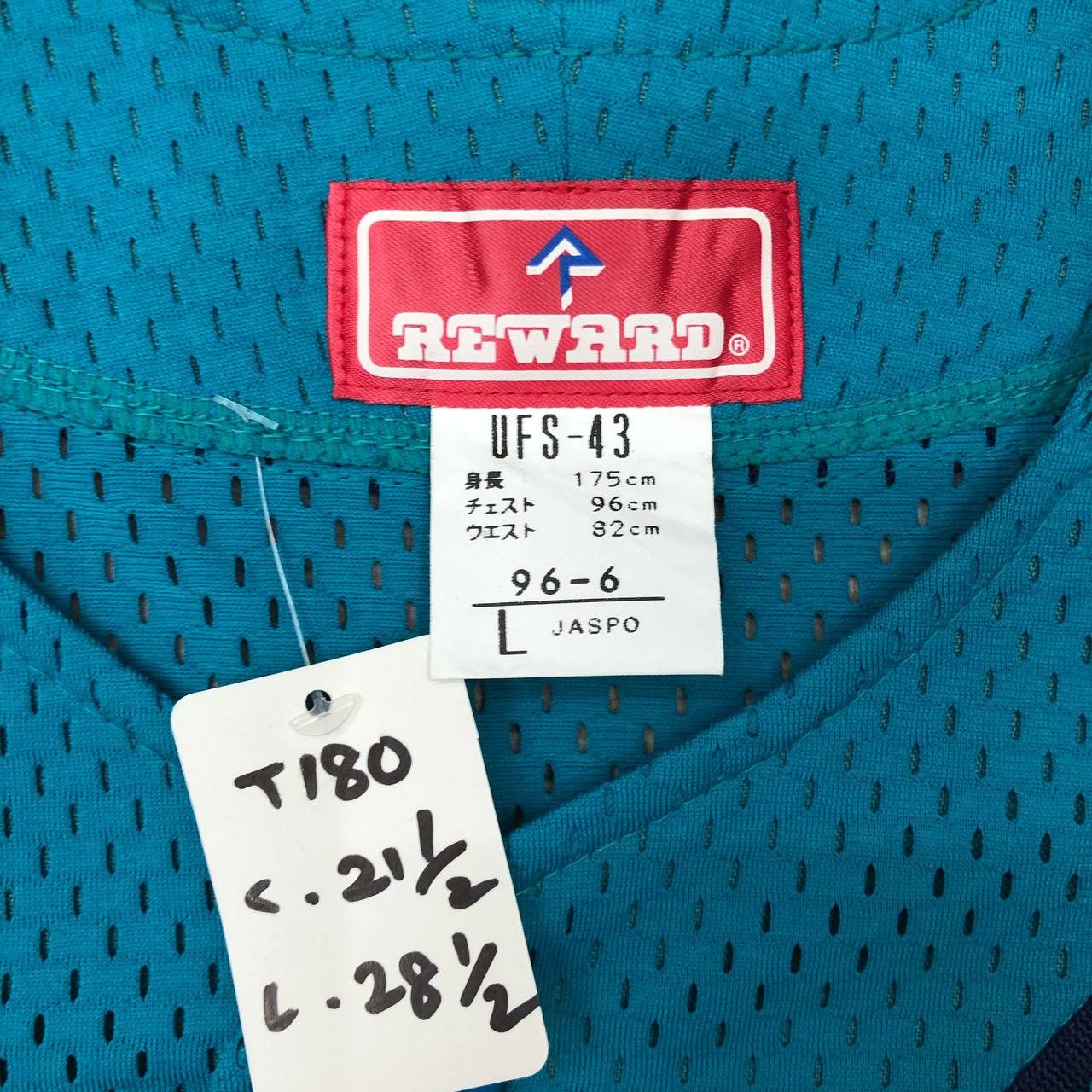 Japanese Brand T180 VTG BEATLES 22 BY REWARD BASEBALL JERSEY Size US L / EU 52-54 / 3 - 5 Thumbnail