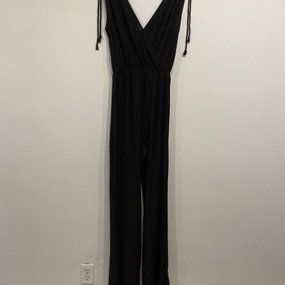 Other Cupcakes & Cashmere Ibiza Black Wide Leg Pleated Jumpsuit Size 25" / US 0 / IT 36 - 4 Thumbnail