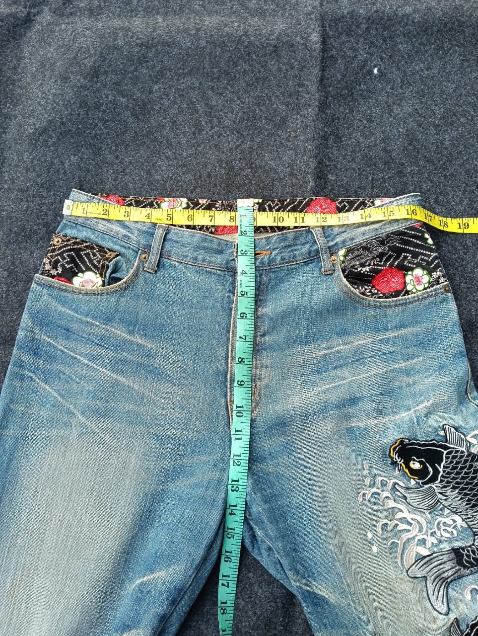 Karakuri Tamashii Rare 🔥 DOMINATE Japanese Koi Fish Embroidered Denim Jeans. Size US 33 - 9 Thumbnail