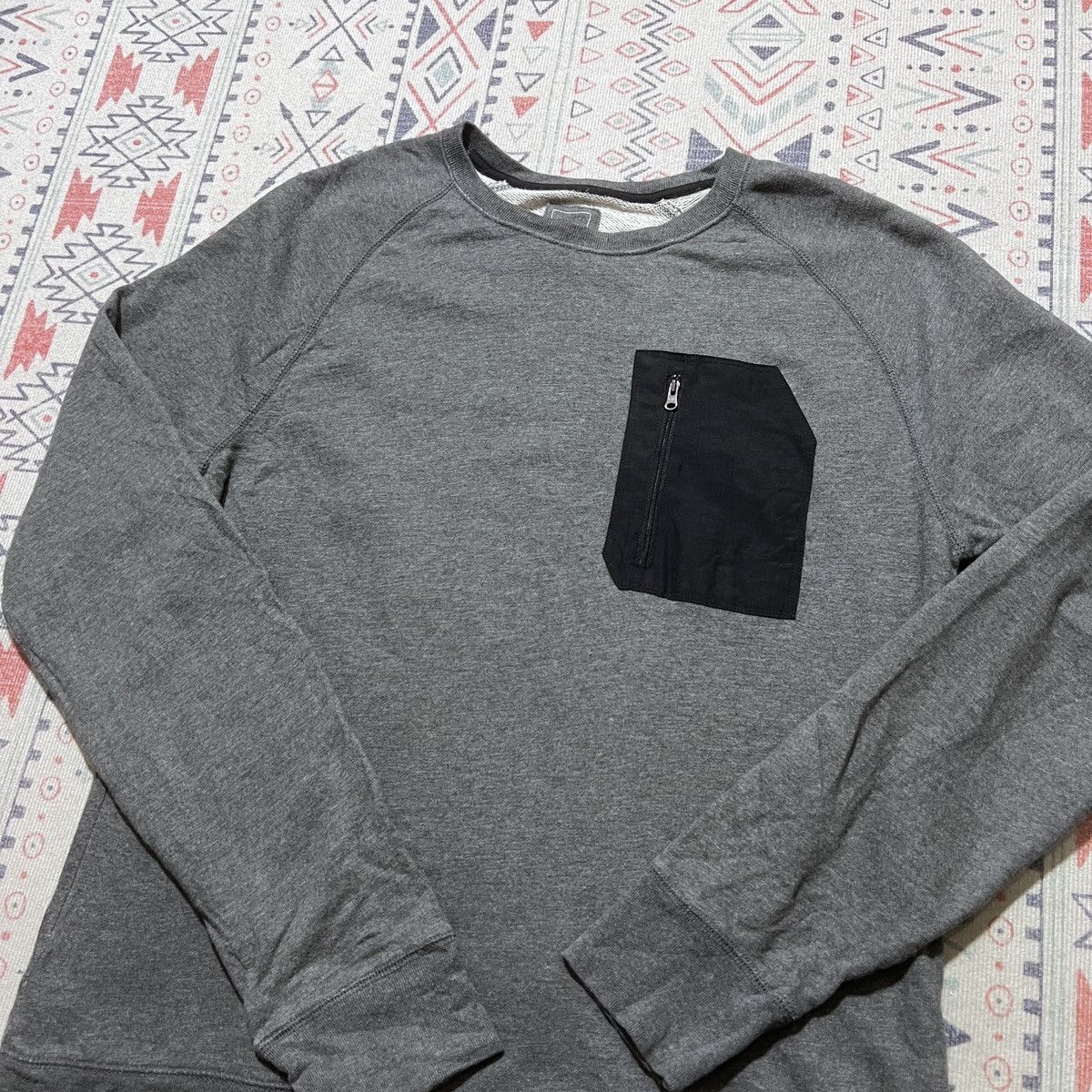 Gap GAP SWEATSHIRT POCKET STYLE COOGI Size US L / EU 52-54 / 3 - 5 Thumbnail