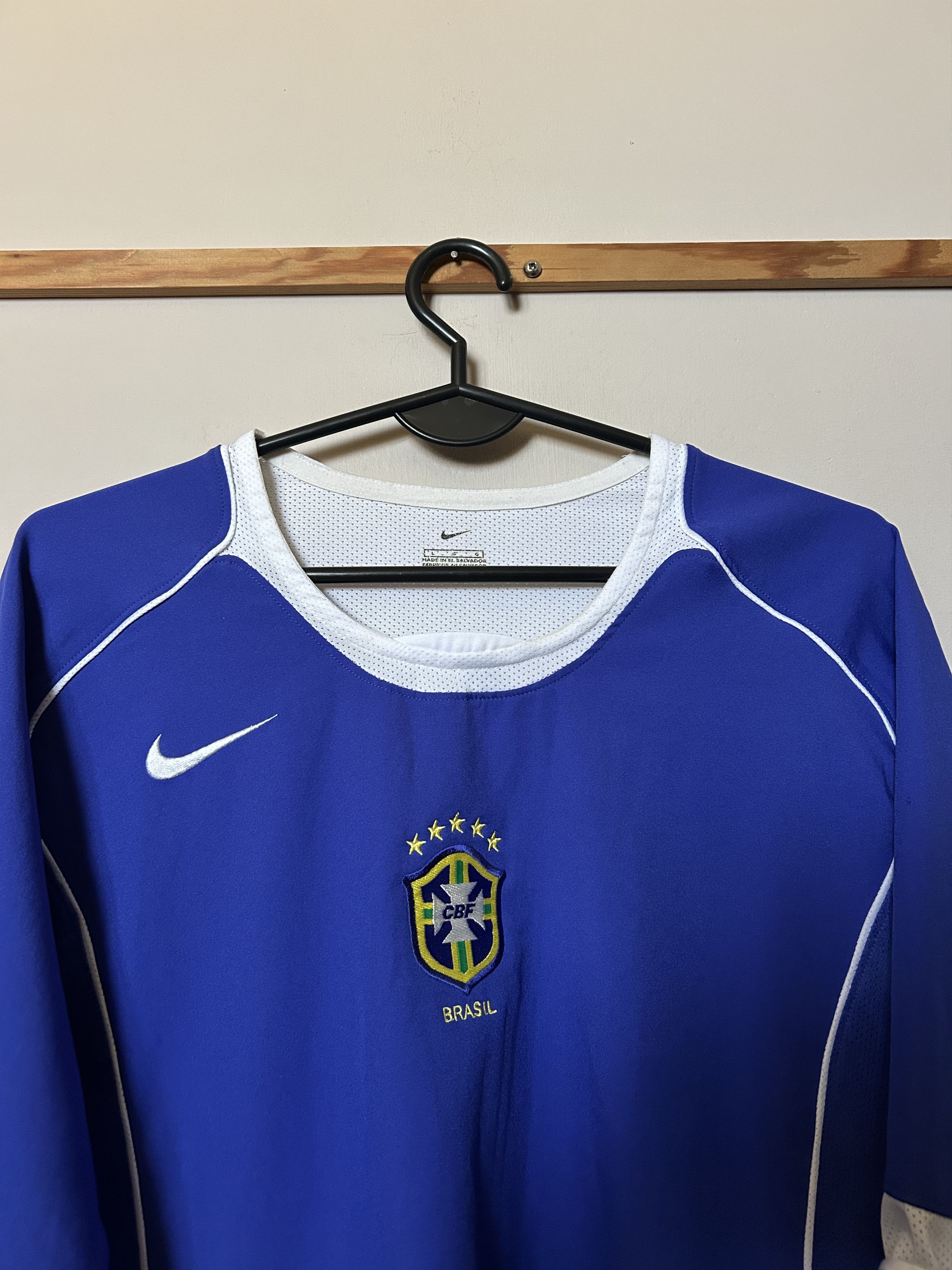 Nike Vintage BRAZIL 2004 - 2006 - L - Nike - UNIQUE Size US L / EU 52-54 / 3 - 5 Thumbnail