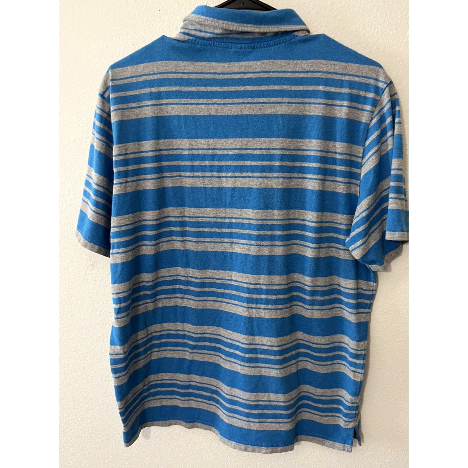 Oakley OAKLEY SHORT SLEEVE BLUE/GRAY STRIPED POLO SHIRT MENS LARGE EXCELLENT CONDITION Size US L / EU 52-54 / 3 - 2 Thumbnail