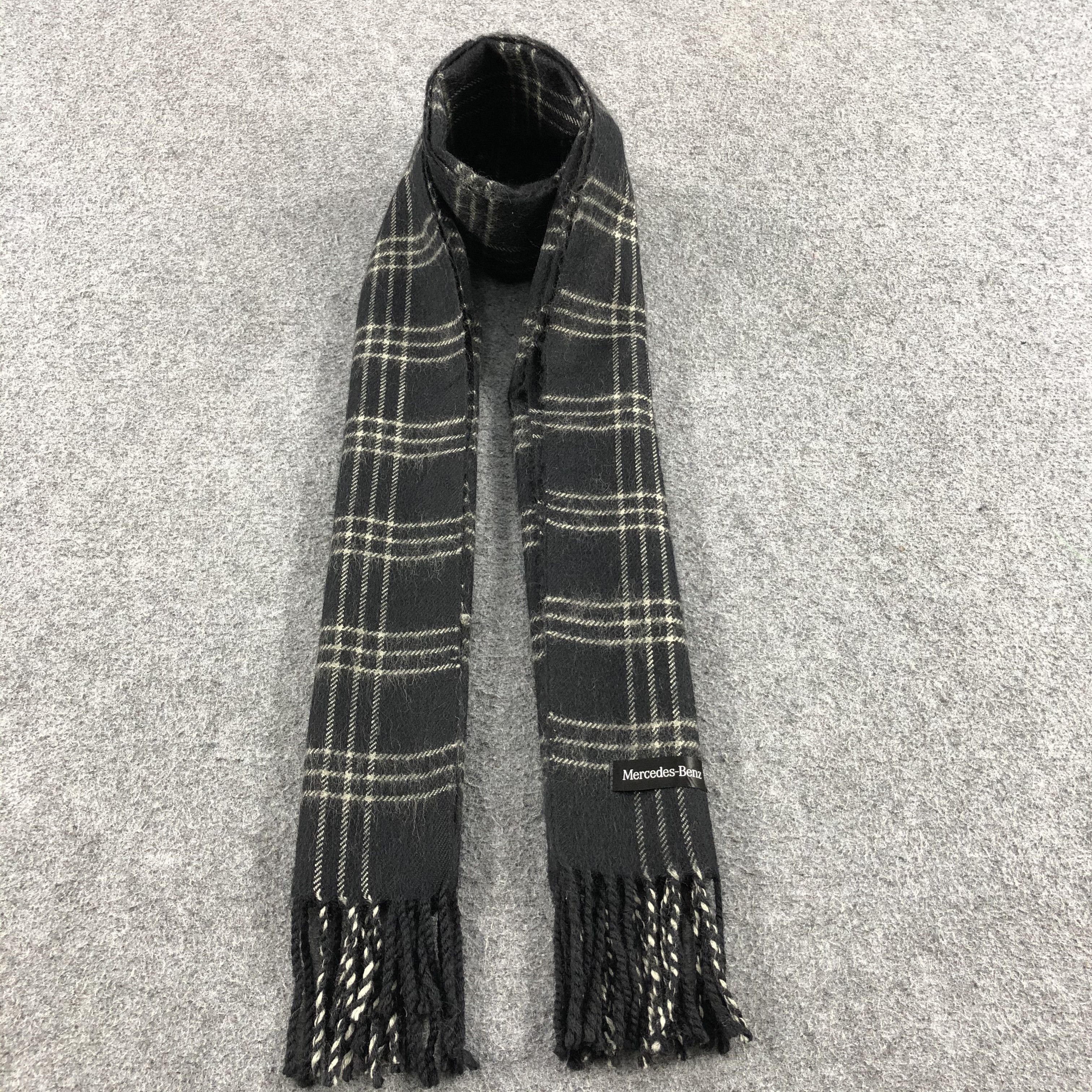 Mercedes-Benz Tartan Wool Scarf Muffler V688