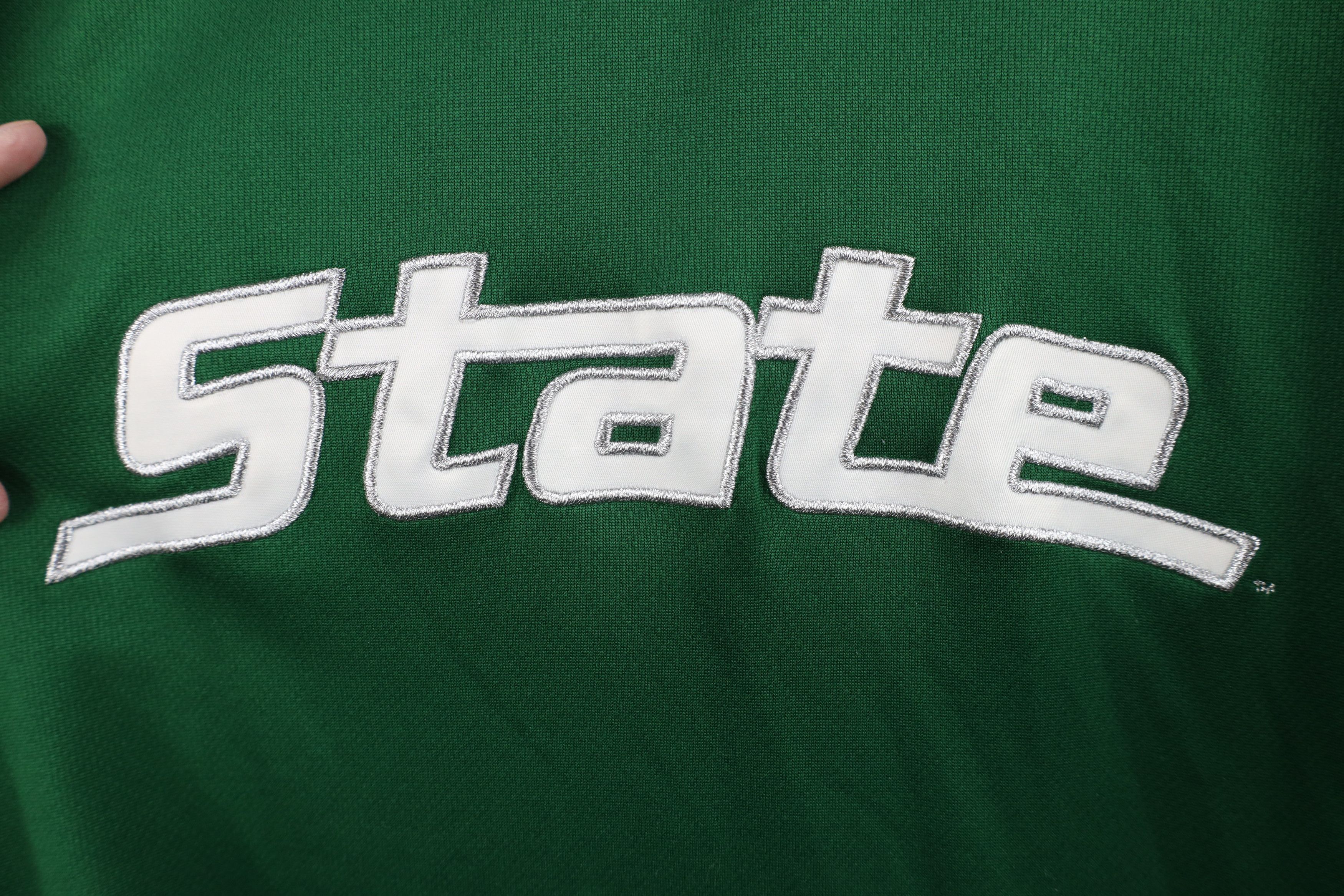 Nike Vintage Nike Michigan State University Basketball T-Shirt Size US L / EU 52-54 / 3 - 6 Thumbnail