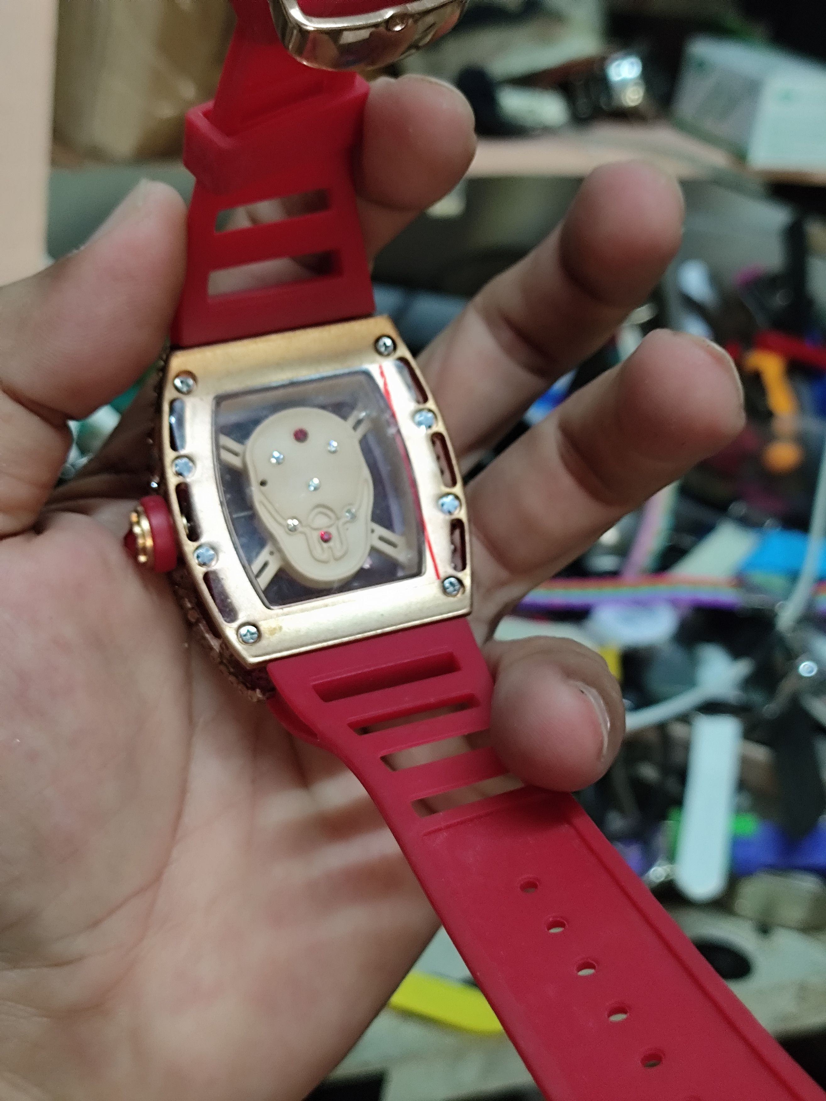 Other RARE 💥 SKULLS RED MONSTER 💀 Japan Punk Watch Size ONE SIZE - 8 Thumbnail