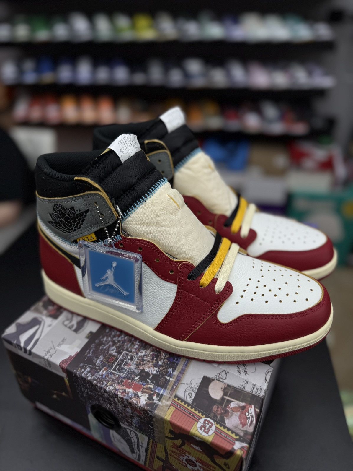 Jordan Brand × Nike Nike Jordan 1 Union (HV8563-600) Size 11.5 (NEW) Size US 11.5 / EU 44-45 - 3 Thumbnail