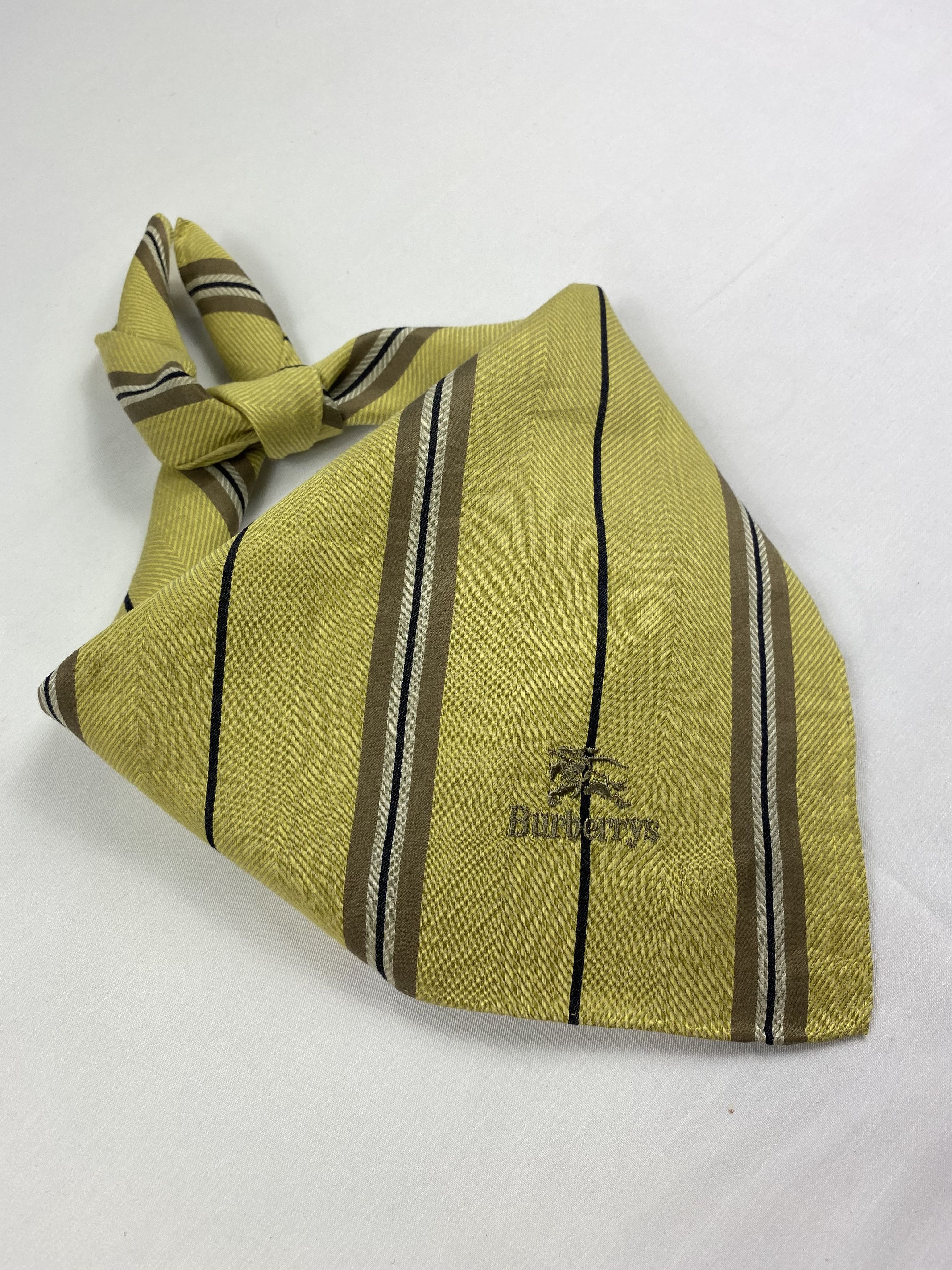 Burberry Burberry Handkerchief / Bandana / Neckerchief Size ONE SIZE - 2 Thumbnail