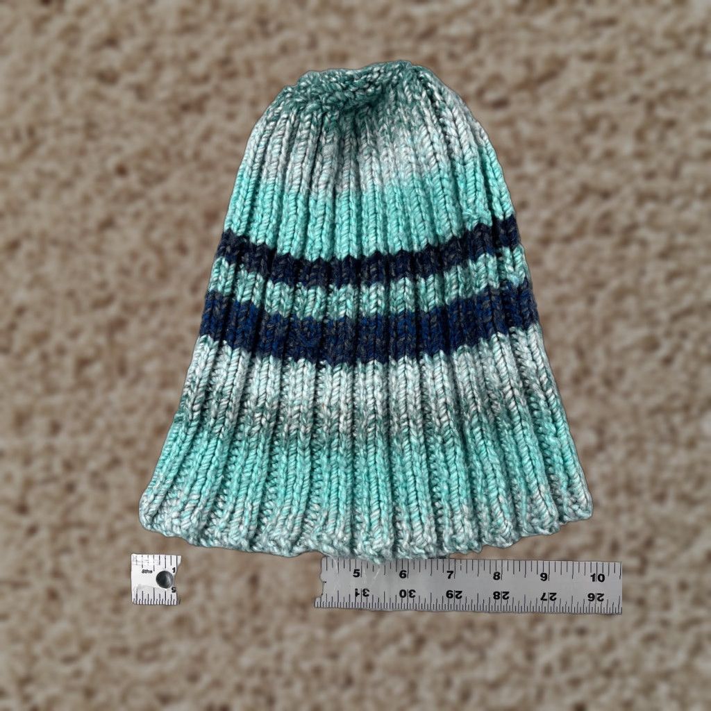 Vintage Unbranded Beanie Shirt? No, Beanie remains Beanie; Chunky Blue Stripe Knit One Size Adult Acrylic Winter Toque Cap Size ONE SIZE - 1 Thumbnail
