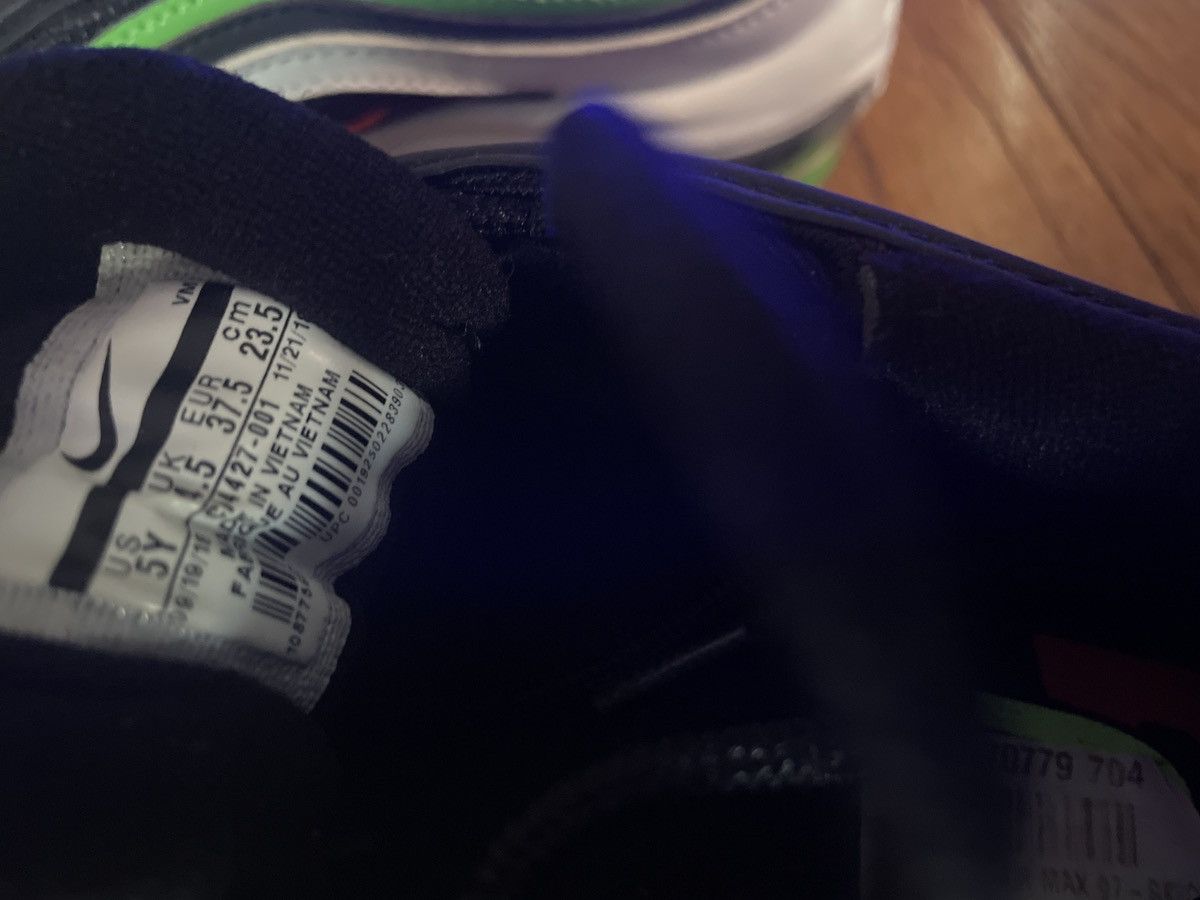 Nike Nike Airmax GS size 5. Size US 5 / EU 37 - 6 Thumbnail