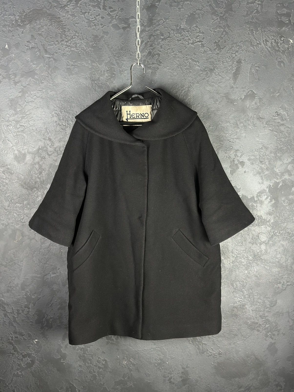 Herno × Vintage HERNO Vintage Women’s Black Short Sleeve Overcoat Designer Size L / US 10 / IT 46 - 1 Thumbnail