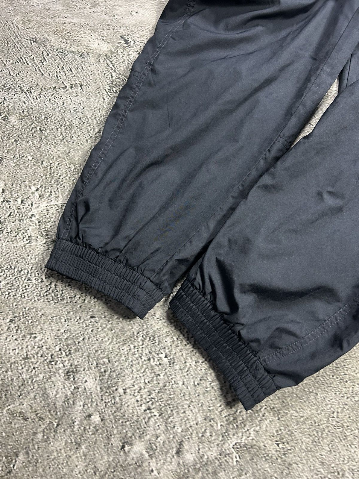 Adidas × Vintage Adidas track pants vintage grey nylon 2000s Size US 32 / EU 48 - 6 Thumbnail
