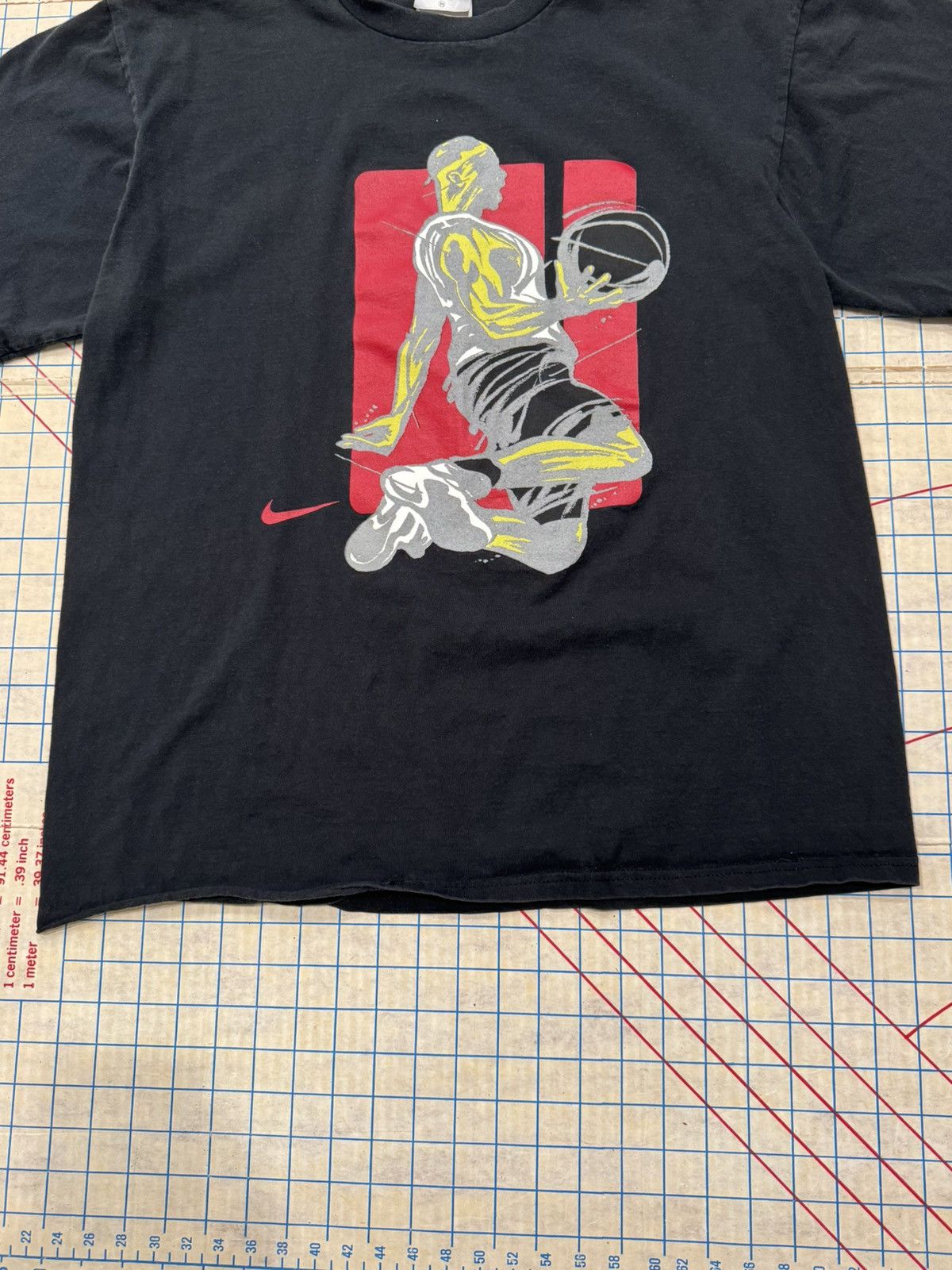 Nike Vintage Y2K Nike Basketball LeBron James Tee Medium Black Size US M / EU 48-50 / 2 - 4 Thumbnail