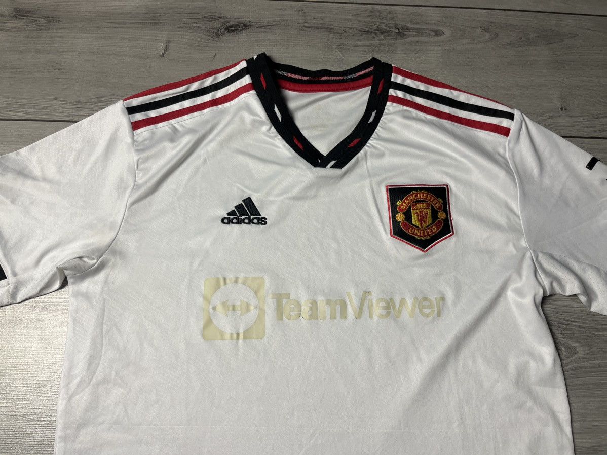 Adidas Adidas Manchester United soccer jersey 22/23 size Large Size US L / EU 52-54 / 3 - 3 Thumbnail