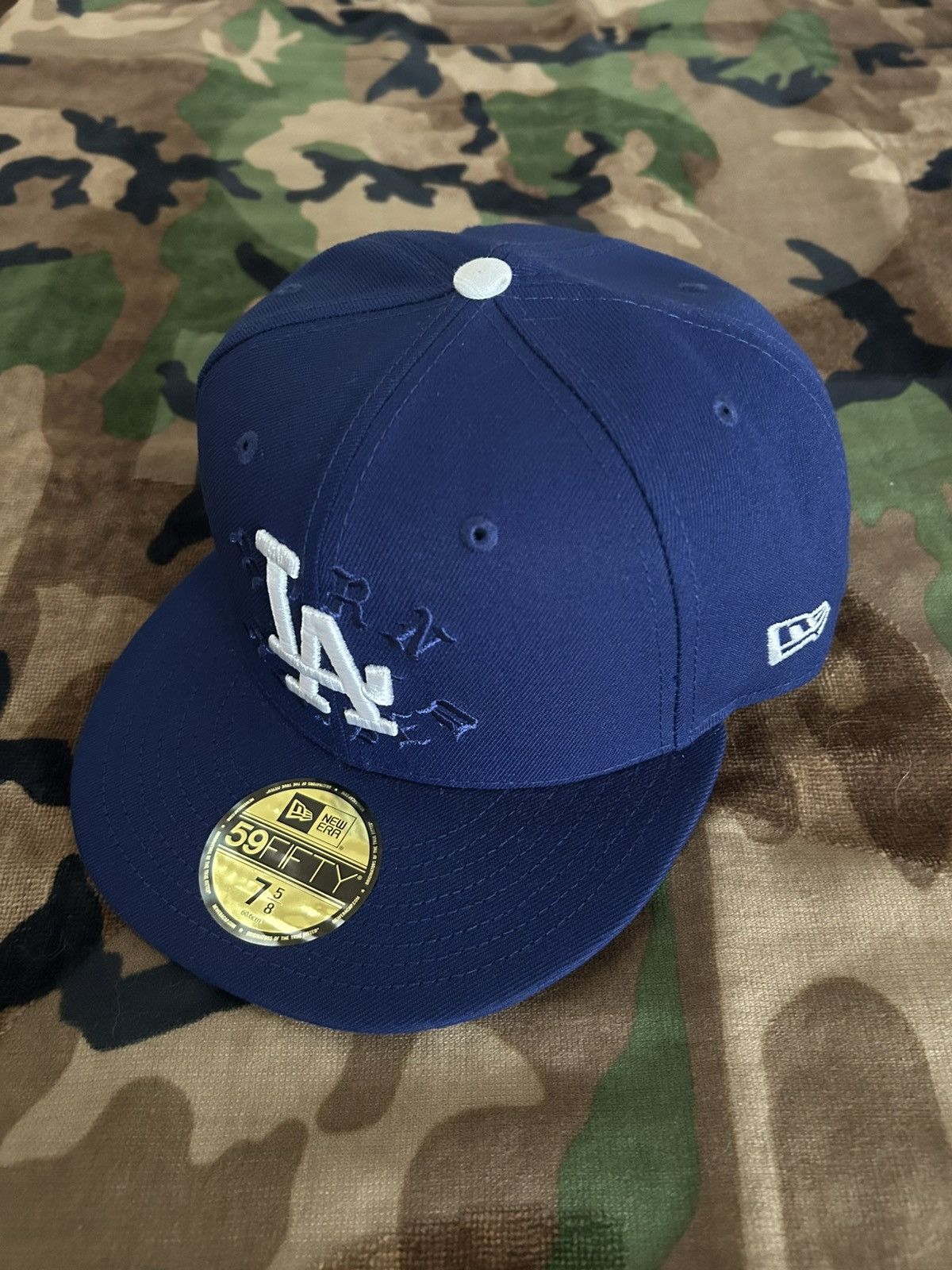 Born X Raised × MLB × New Era Born X Raised Dodgers 25 World Series Champions Fitted 7 5/8 Size ONE SIZE - 4 Thumbnail