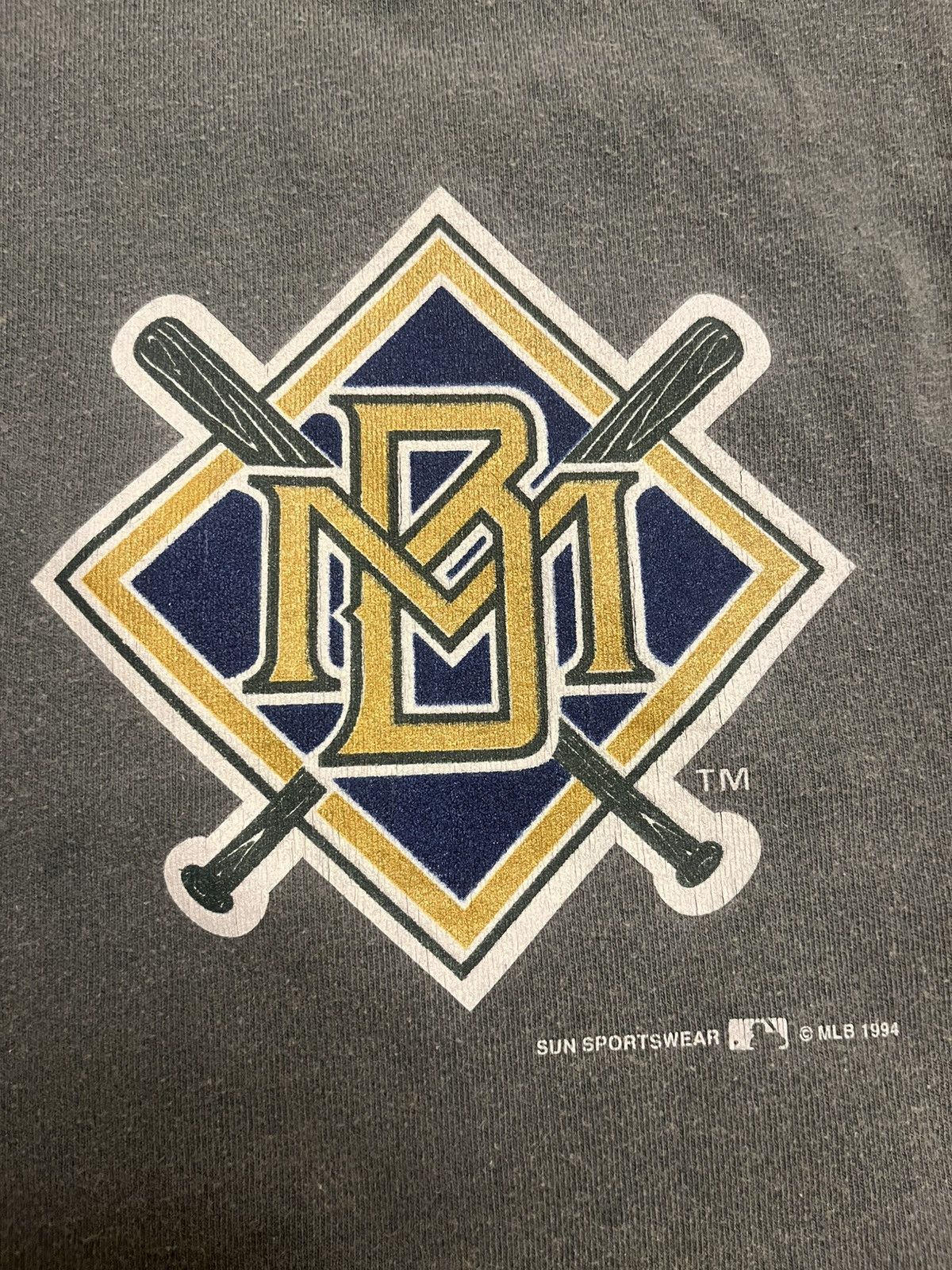 Vintage Vintage 1994 looney tunes taz Milwaukee brewers jersey shirt Size US L / EU 52-54 / 3 - 3 Thumbnail