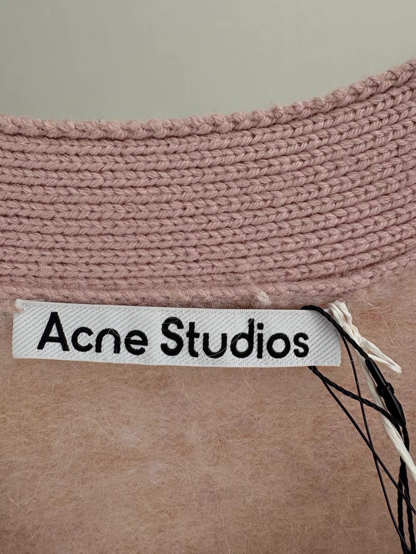 Acne Studios ACNE STUDIOS Pink Mohair Cardigan Size XS / US 0-2 / IT 36-38 - 3 Thumbnail