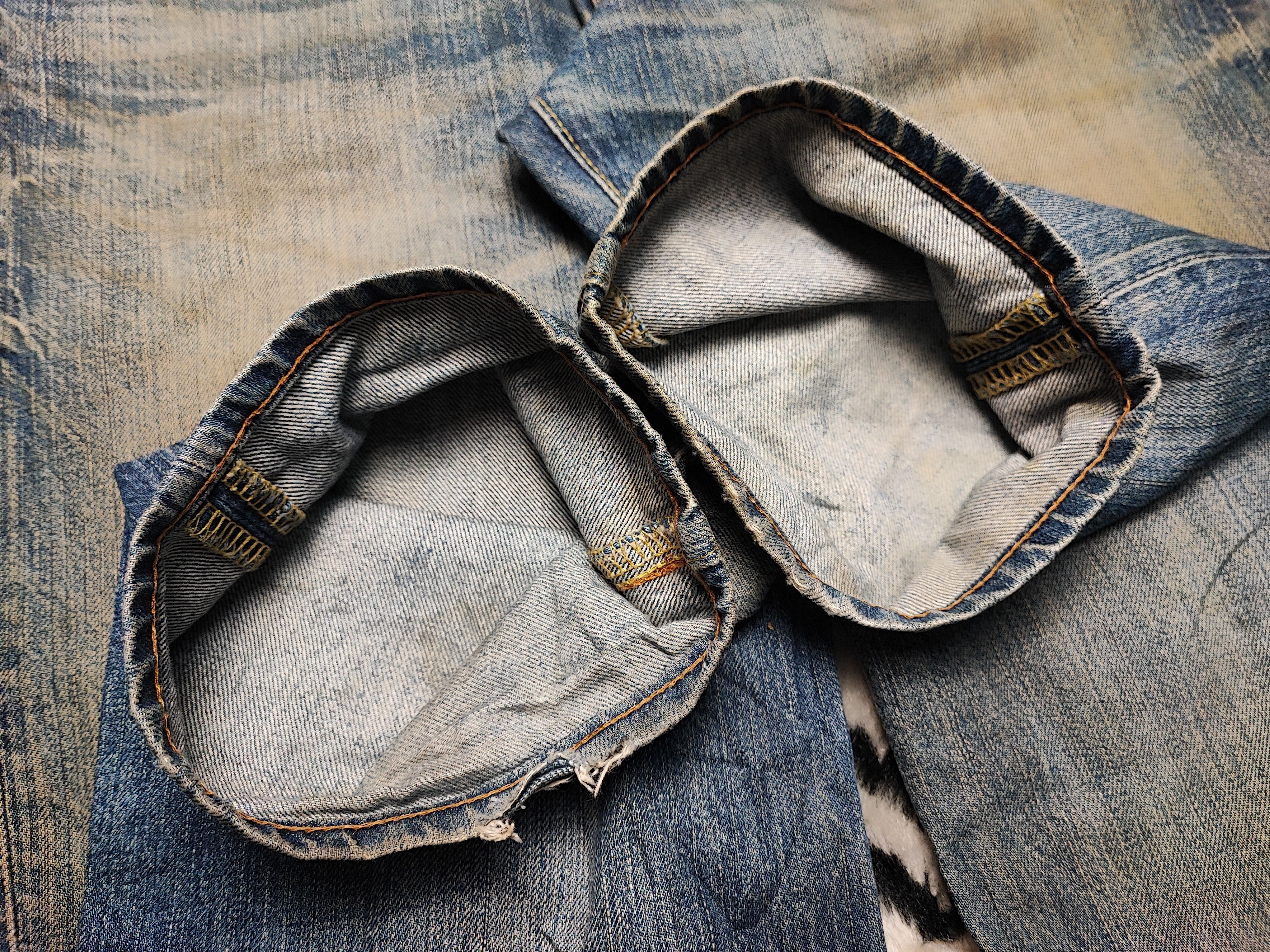 Uniqlo Vintage Uniqlo UJ Baggy Distressed Jeans Size US 30 / EU 46 - 12 Thumbnail