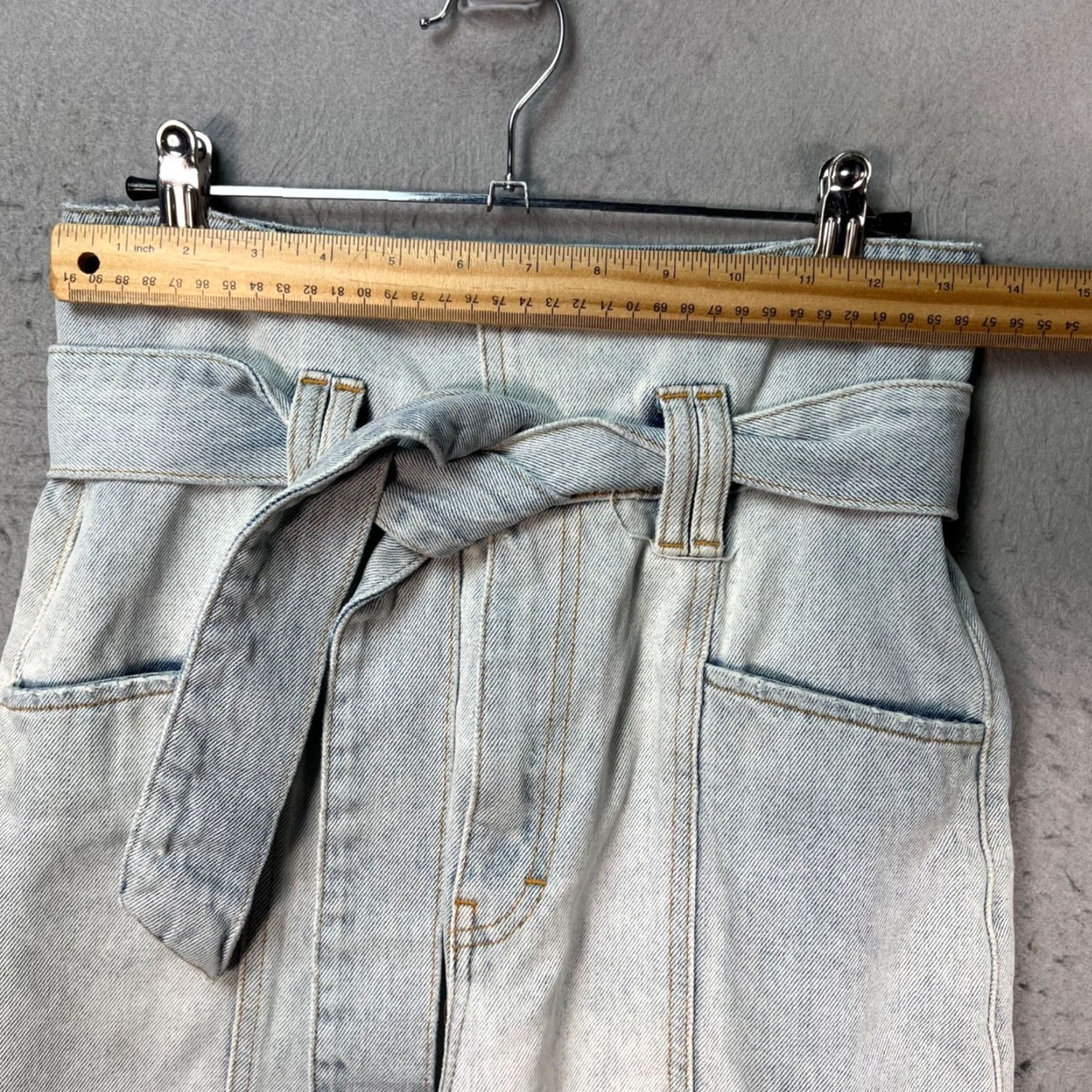 Iro IRO High-Waisted Light Wash Denim Paperbag Jeans Belt Womens Size 36 Size 25" / US 0 / IT 36 - 5 Thumbnail