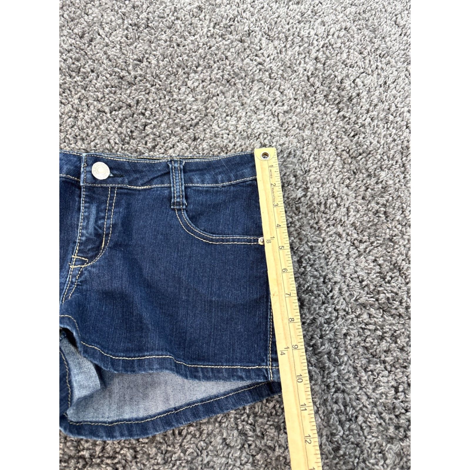 Southpole VINTAGE South Pole Denim Short Shorts Womens 11 Pocket Low Rise 90s Y2K Rhinestone Dark Wash Blue 100% Cotton Cut-Off Festival Beach Casual Women Size 32" / US 10 / IT 46 - 4 Thumbnail