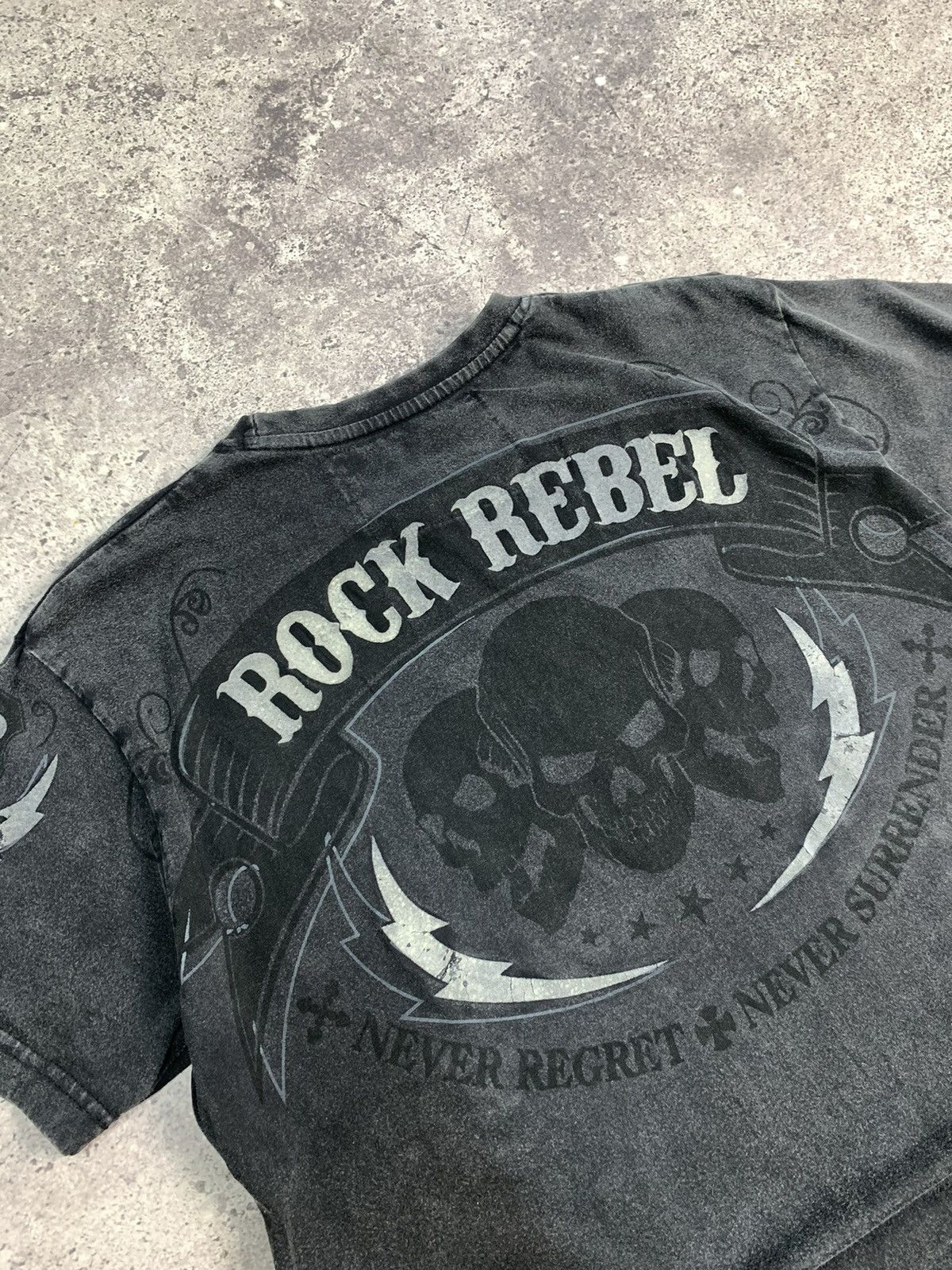 Affliction × Band Tees × Tapout Y2k affliction style rock rebel aop band tee Size US M / EU 48-50 / 2 - 14 Thumbnail