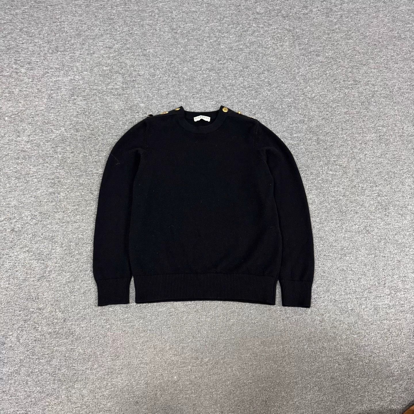 Givenchy Givenchy Gold Button Wool Sweater XS Size XS / US 0-2 / IT 36-38 - 1 Thumbnail