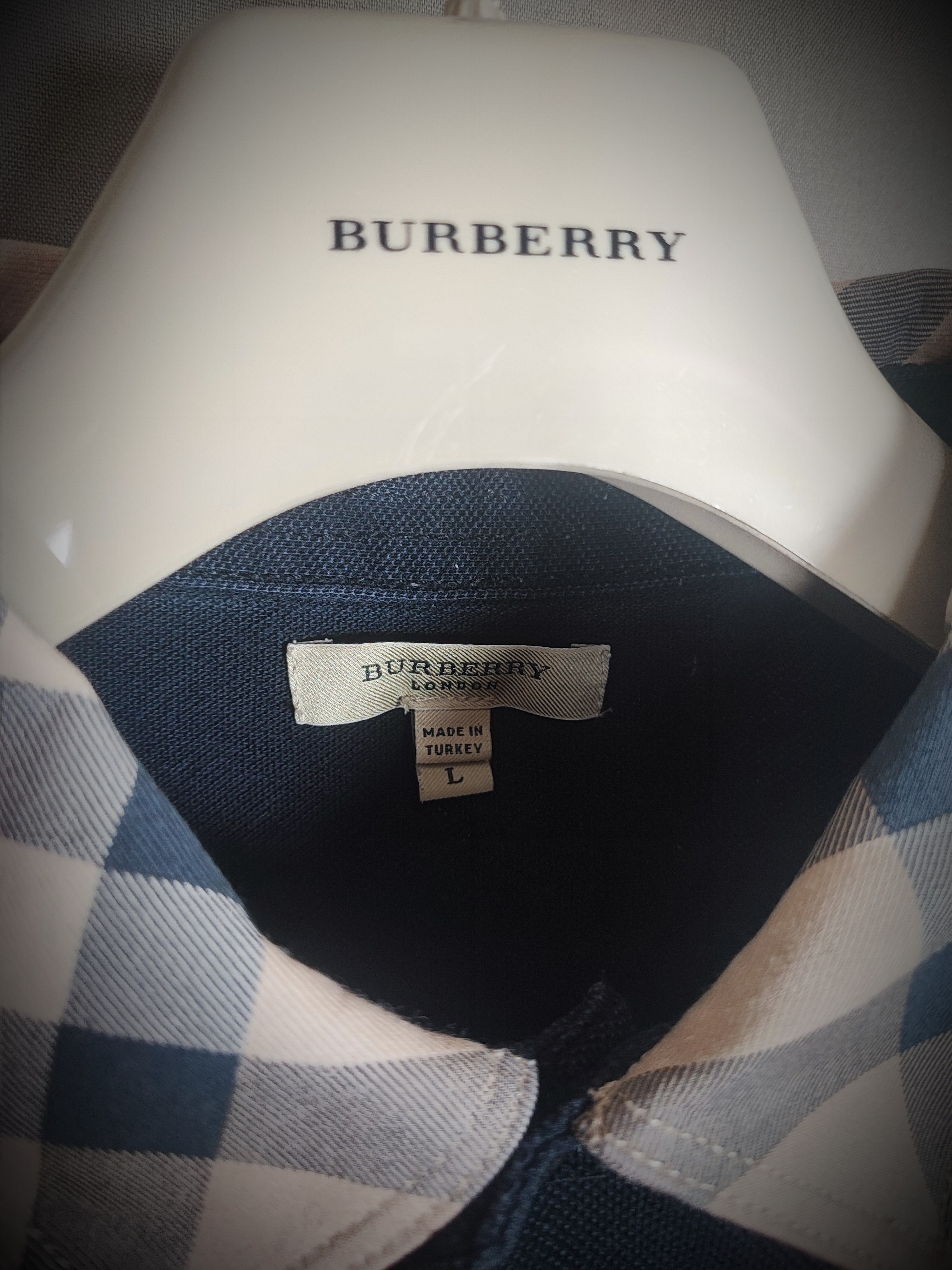 Burberry 🔥 Burberry Polo size L Black 🔥 Size US L / EU 52-54 / 3 - 5 Thumbnail